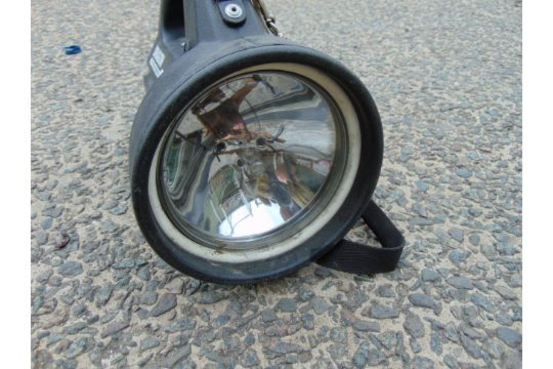 Dragon T12 Portable Searchlight - Image 2 of 4