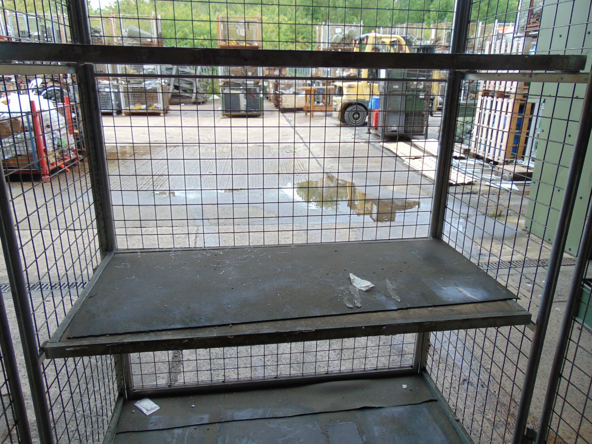 Security Cage c/w lock and Keys - Image 6 of 8