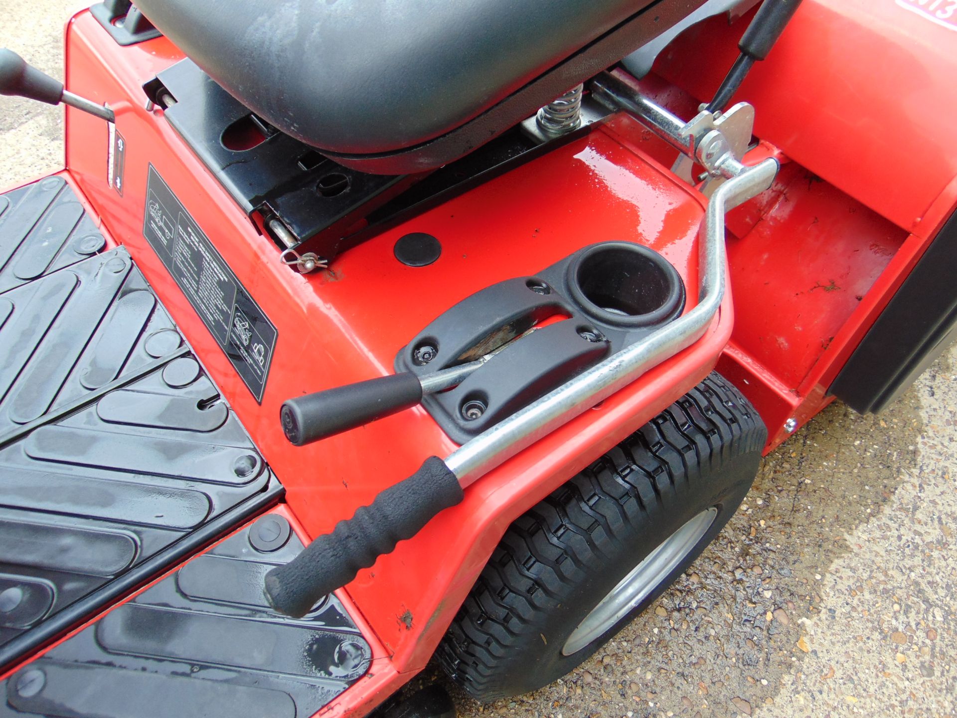 Countax 350H Ride on Mower c/w Collector etc - Image 10 of 17