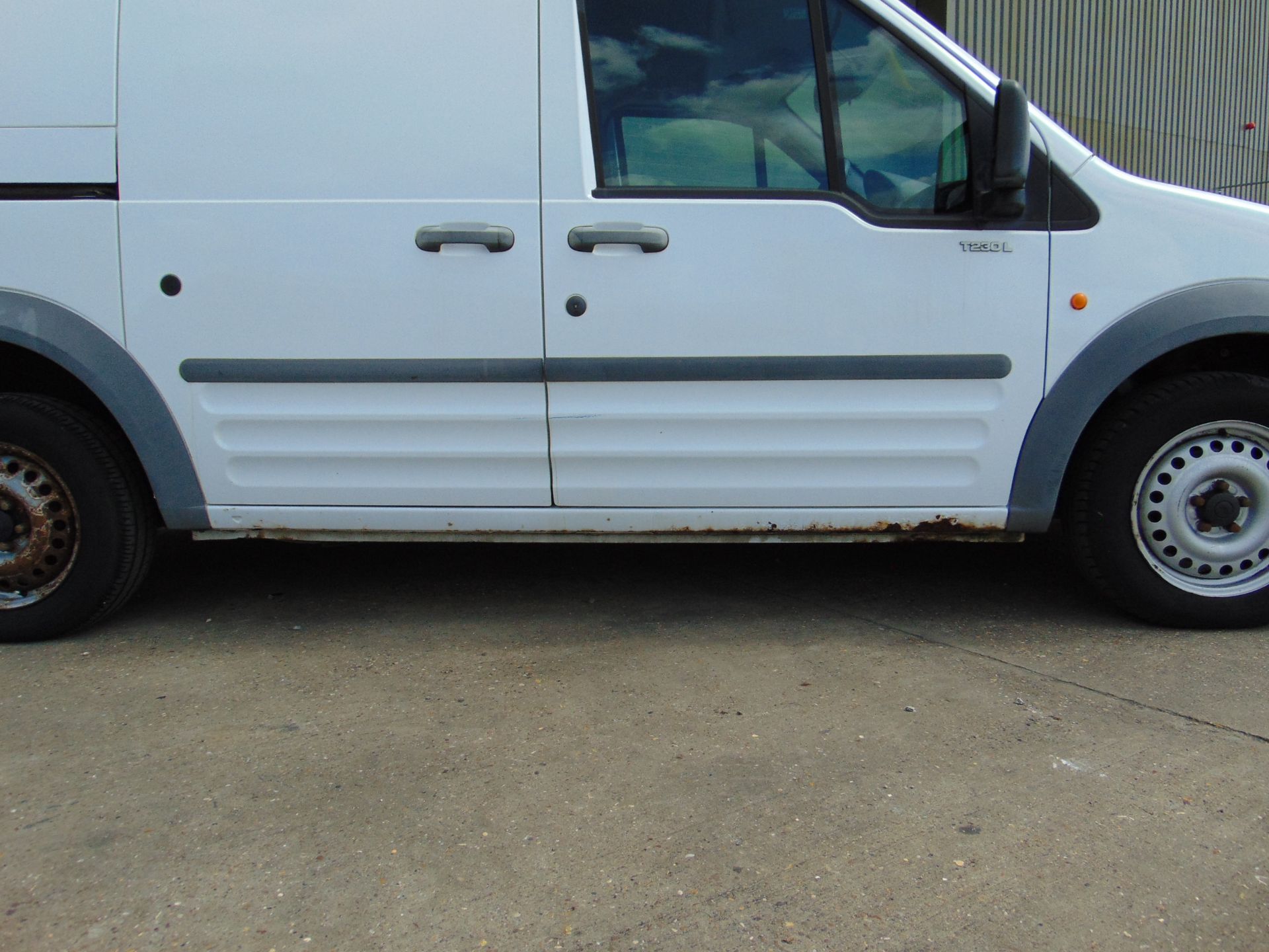 2007 Ford Transit Connect T230L Panel Van ONLY 57,737 MILES! - Image 18 of 28