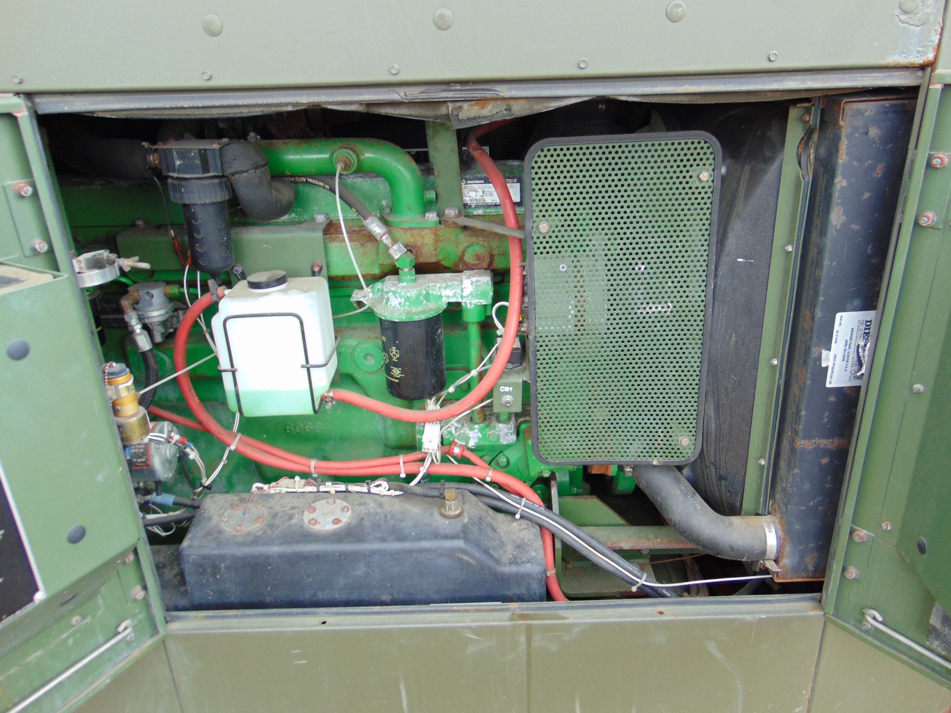 MEP-806B John Deere Diesel Powered 3 phase 75KVA 60KW-50/60HZ Generator - Image 8 of 10