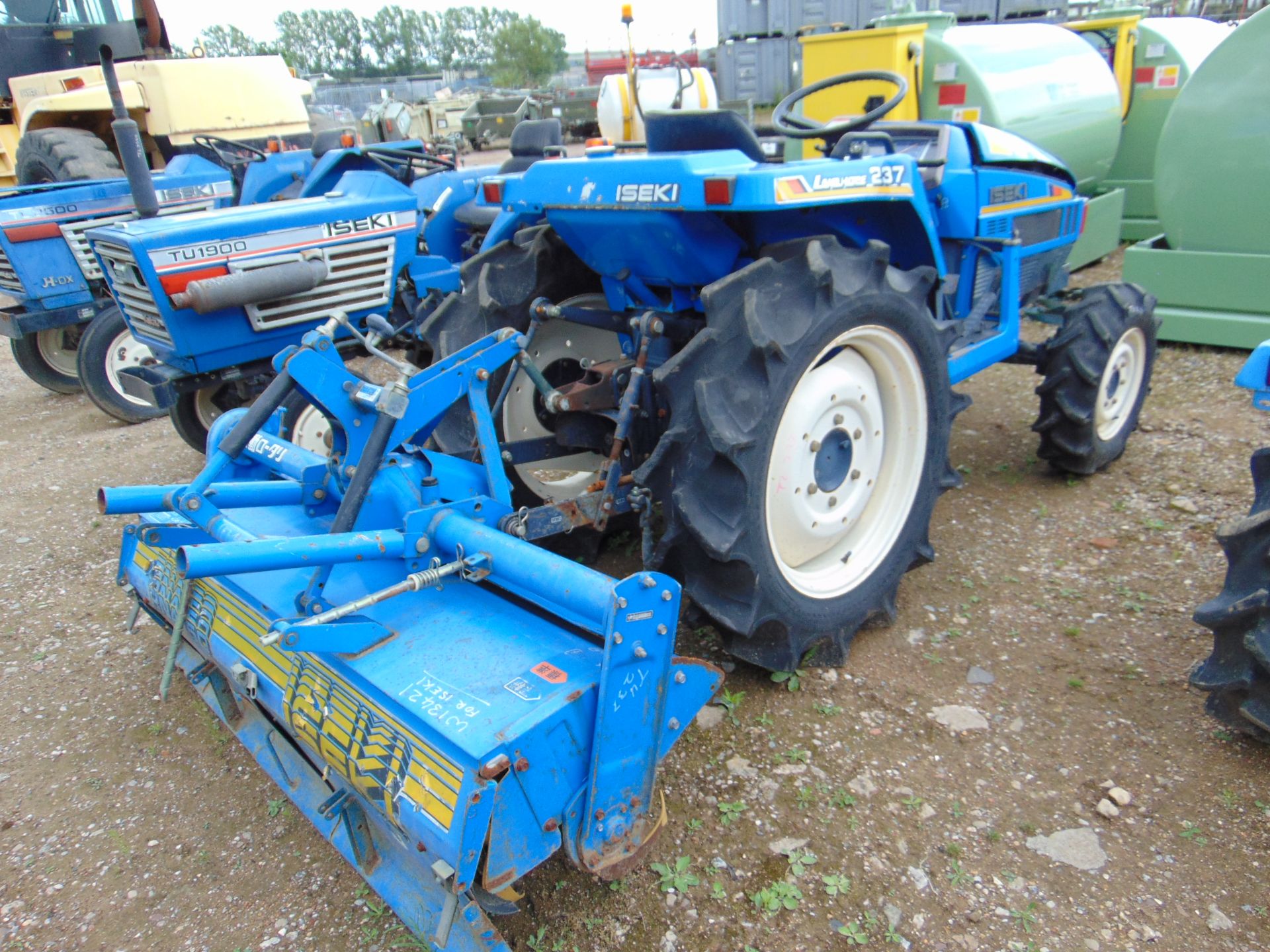 Iseki Landhope 237 4WD Compact Tractor c/w Rotovator ONLY 899 HOURS! - Image 5 of 11