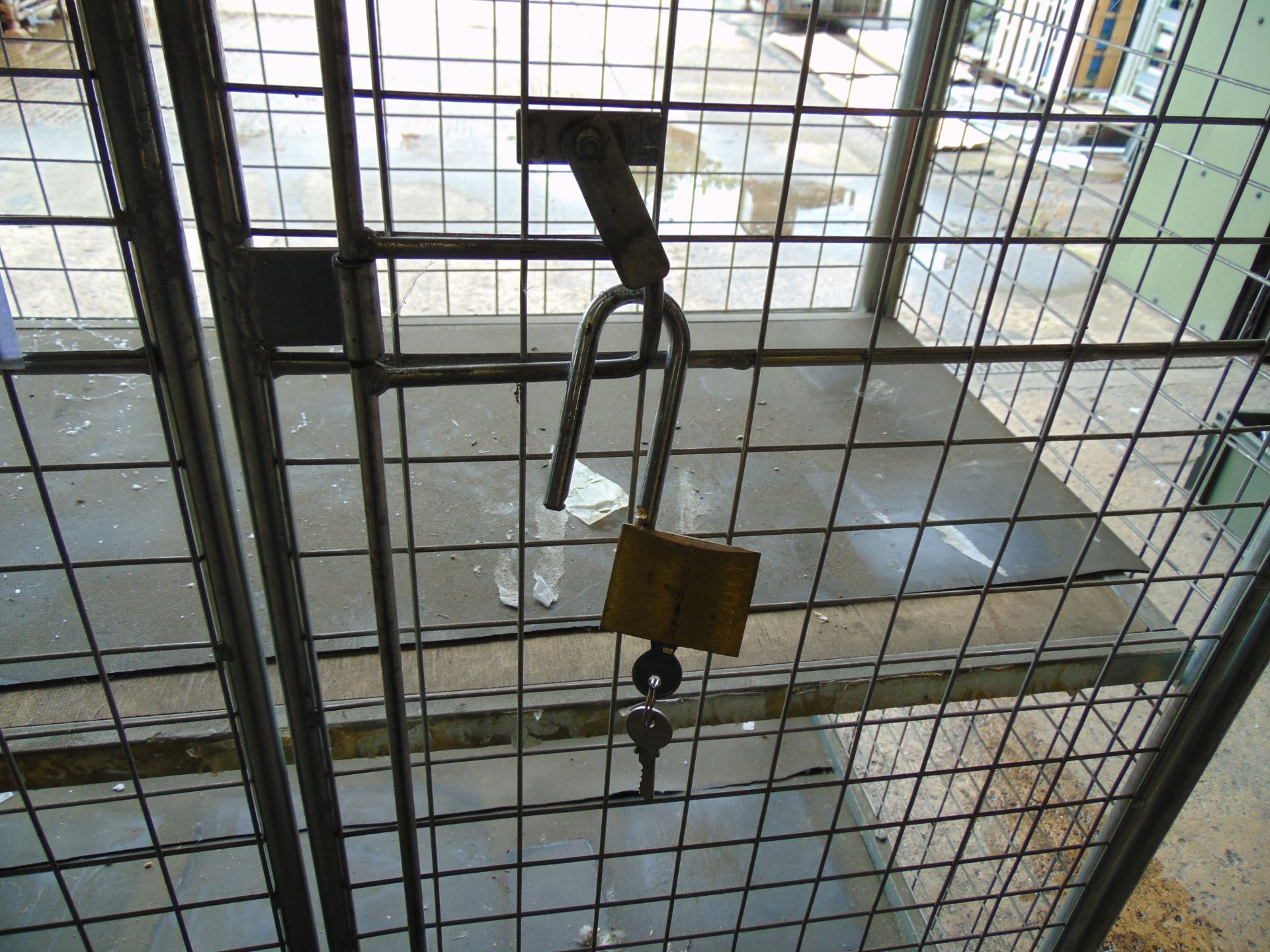 Security Cage c/w lock and Keys - Image 8 of 8