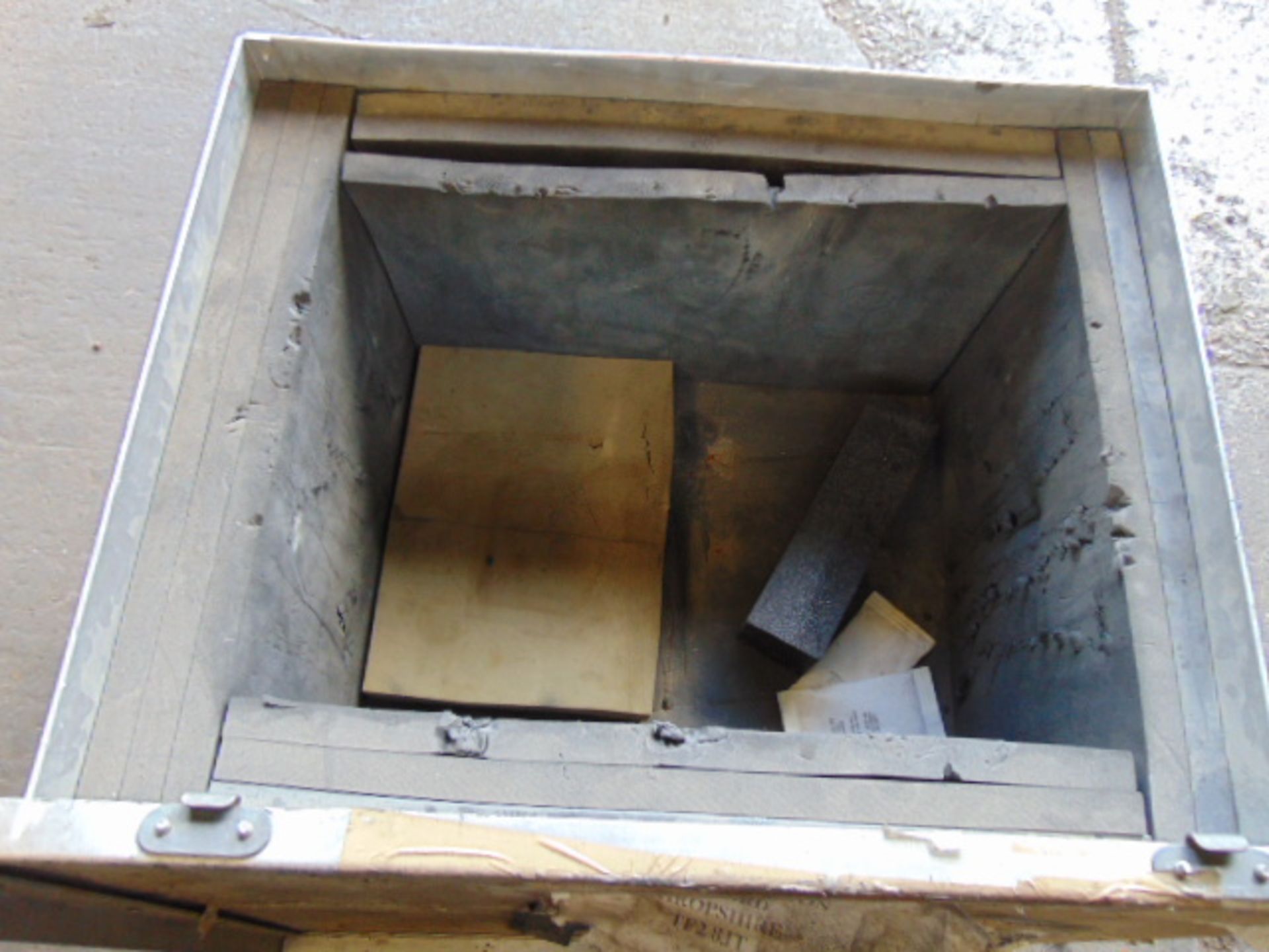 Aluminium MoD Stacking Box ( L 74cm, W60cm, H50cm) - Bild 4 aus 6