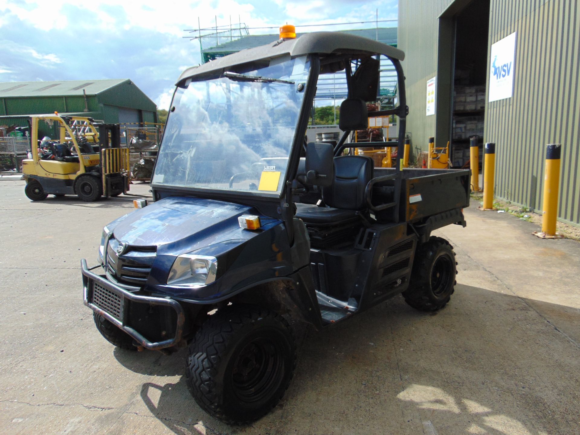 2014 Cushman XD1600 4x4 Diesel Utility Vehicle Showing 1198 hrs - Image 4 of 18