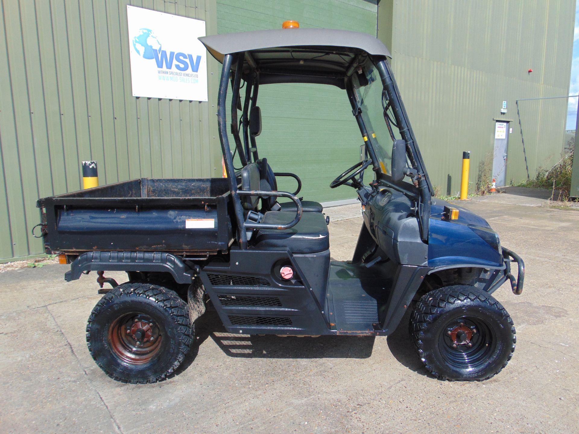 2014 Cushman XD1600 4x4 Diesel Utility Vehicle Showing 1198 hrs - Image 9 of 18