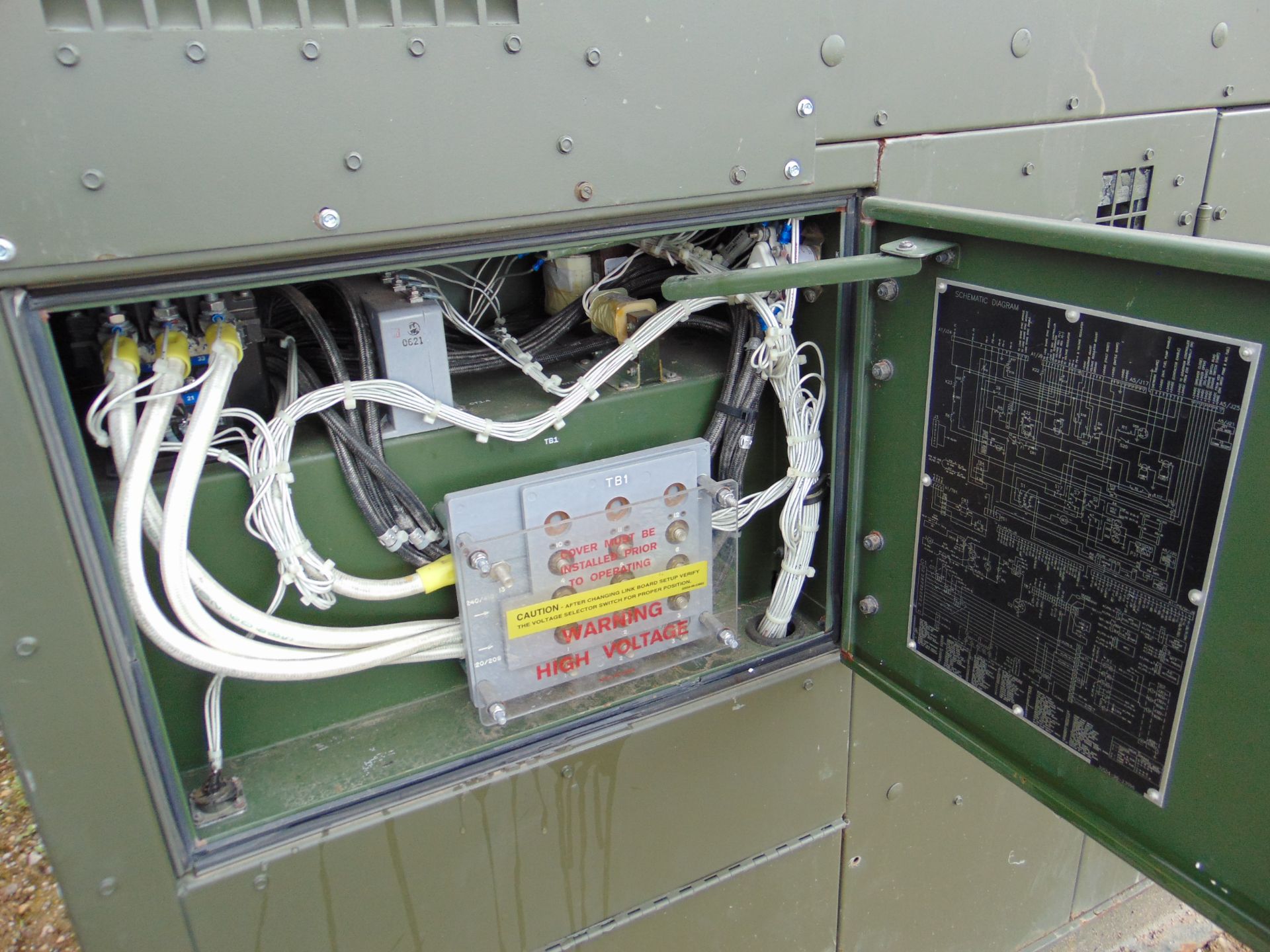 MEP-806B John Deere Diesel Powered 3 phase 75KVA 60KW-50/60HZ Generator - Image 7 of 10