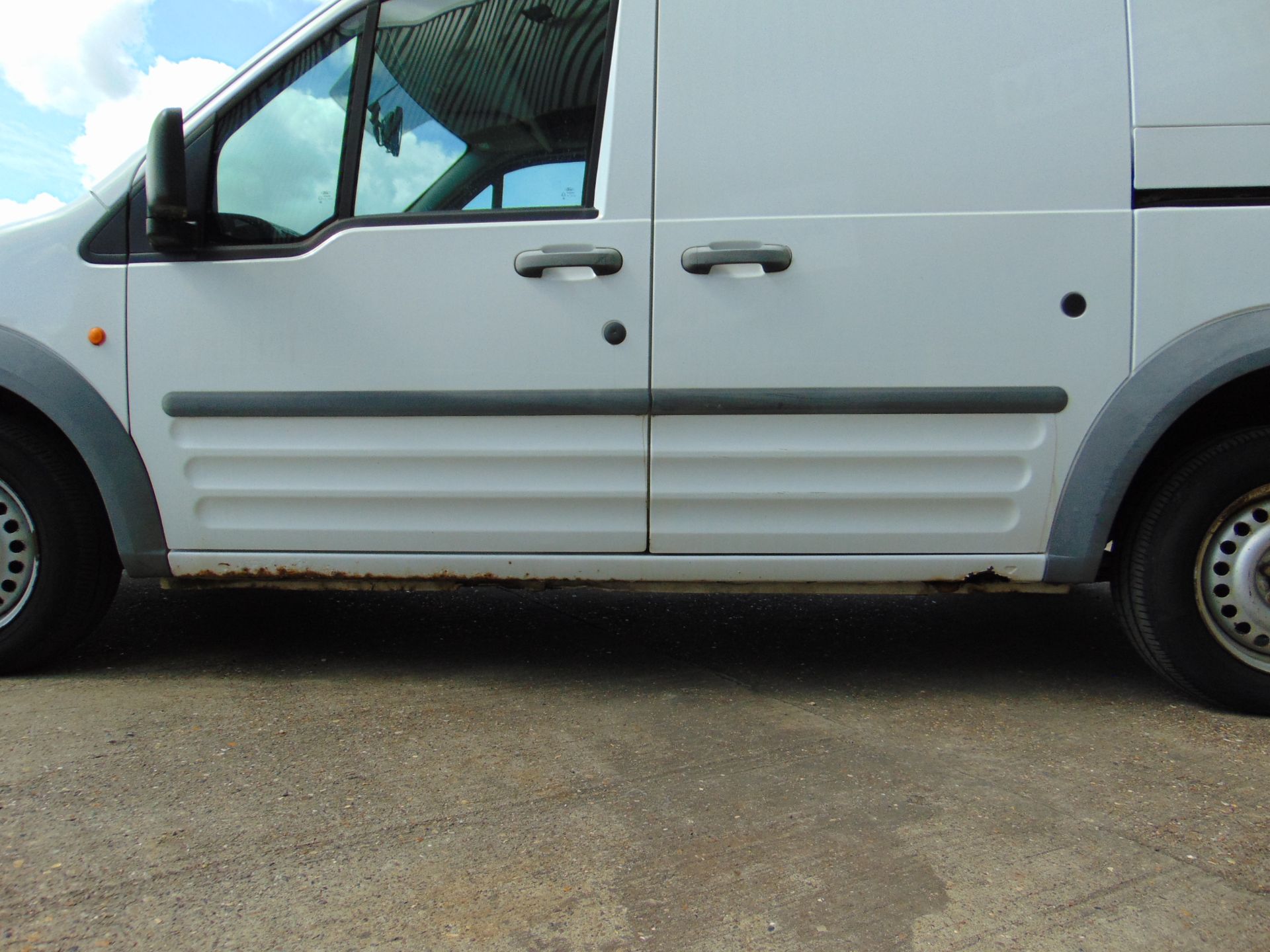 2007 Ford Transit Connect T230L Panel Van ONLY 57,737 MILES! - Image 19 of 28