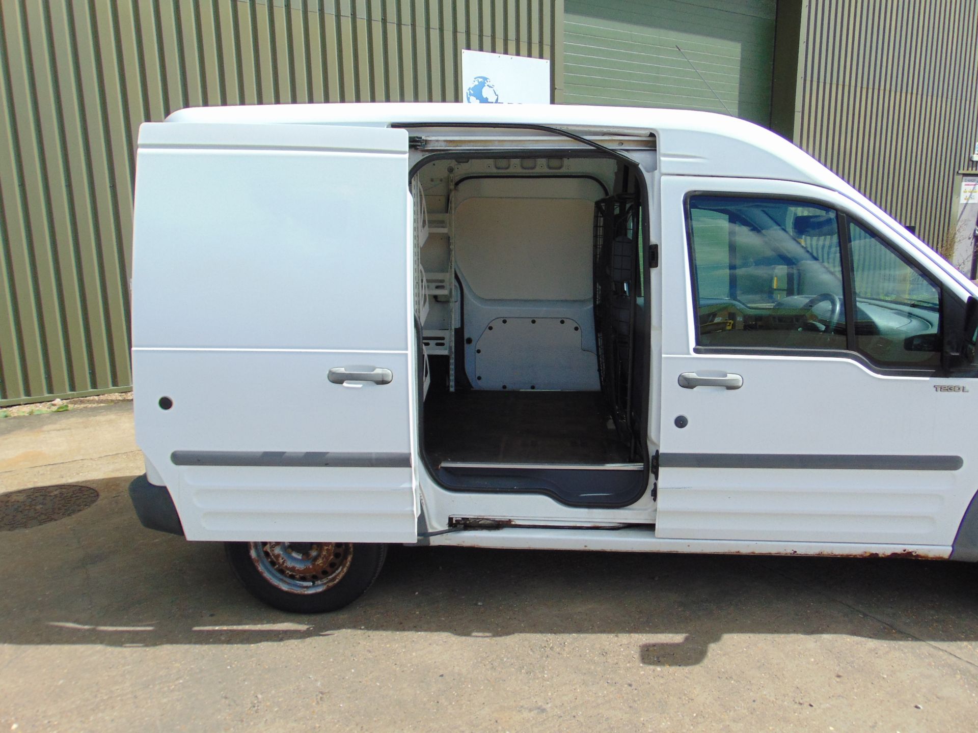 2007 Ford Transit Connect T230L Panel Van ONLY 57,737 MILES! - Image 10 of 28