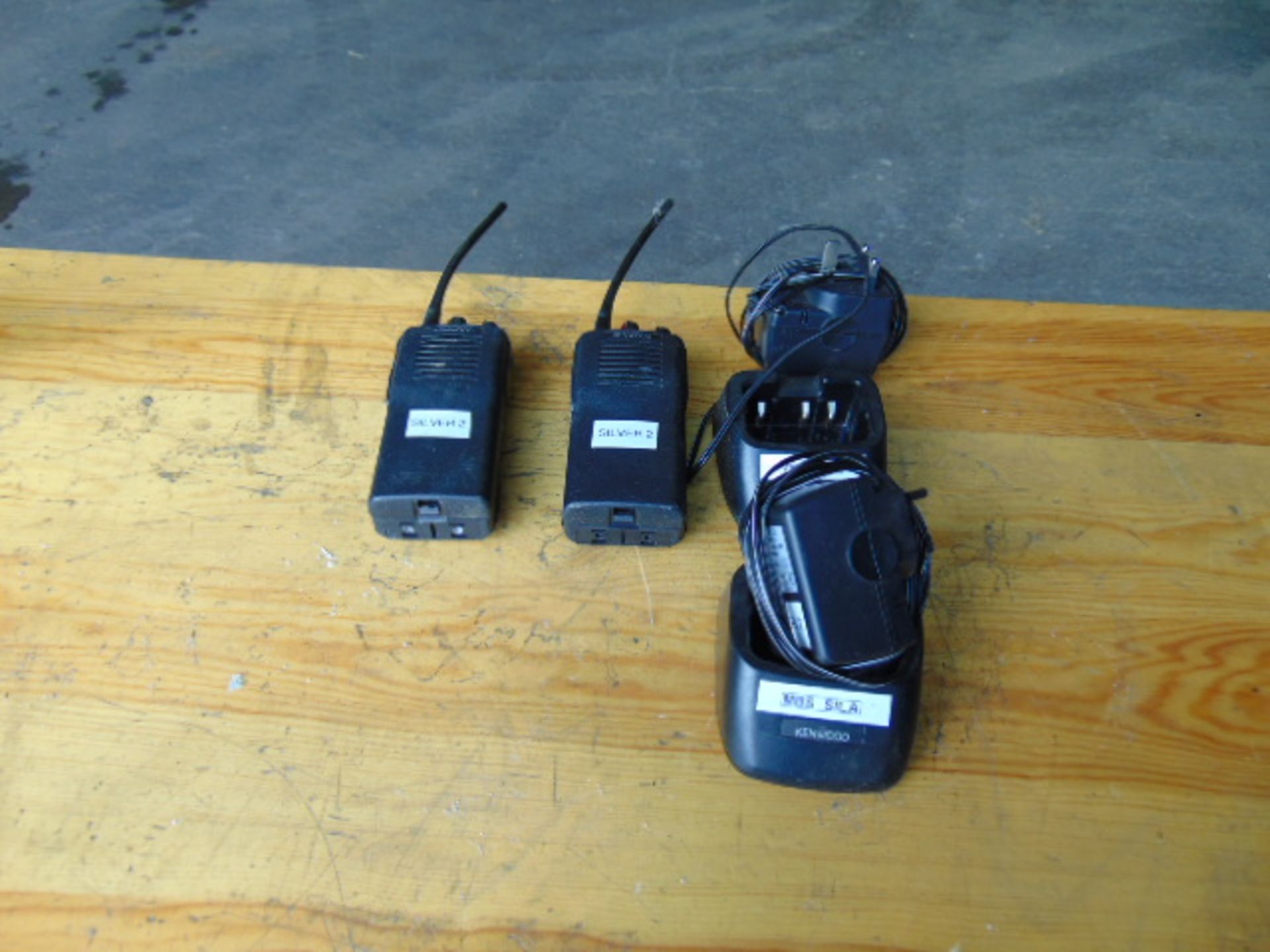 2 x Kenwood Walkie Talkies c/w Chargers and Main Adapters - Image 5 of 6