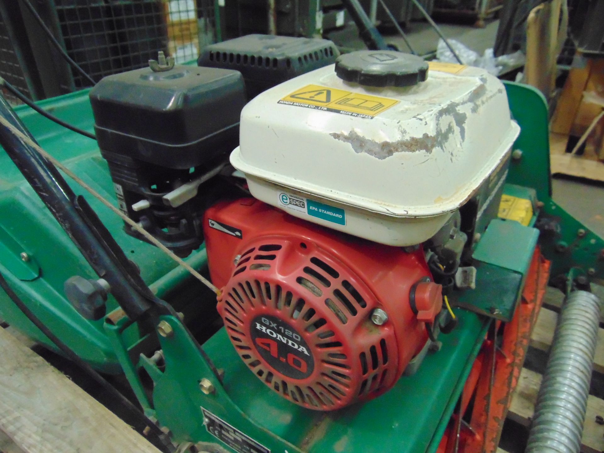 Ransomes Super Certs 61 Self Propelled Petrol Cylinder Mower with collector box From Council - Image 4 of 9