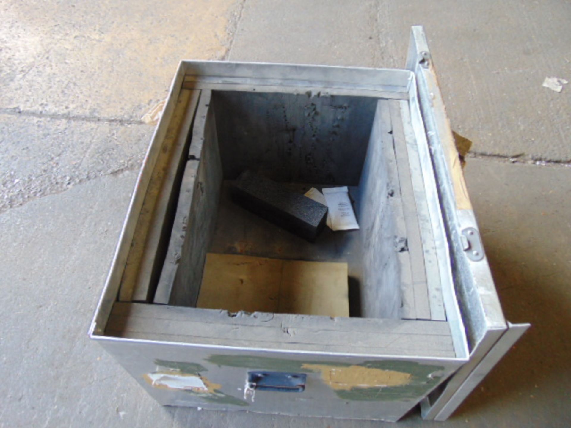 Aluminium MoD Stacking Box ( L 74cm, W60cm, H50cm) - Bild 5 aus 6