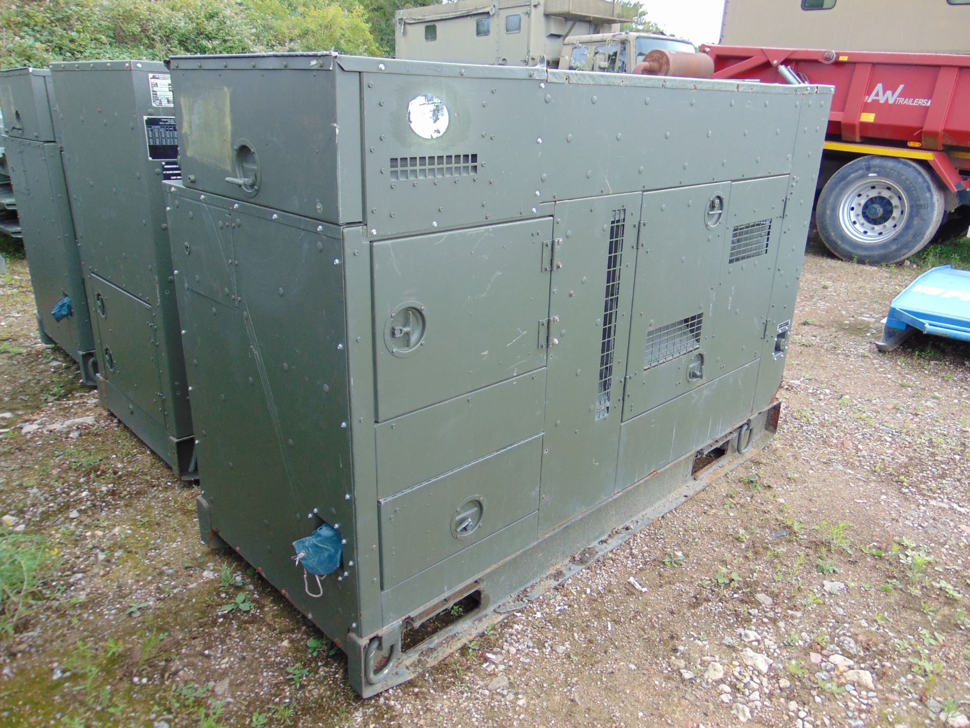 MEP-806B John Deere Diesel Powered 3 phase 75KVA 60KW-50/60HZ Generator - Image 2 of 10