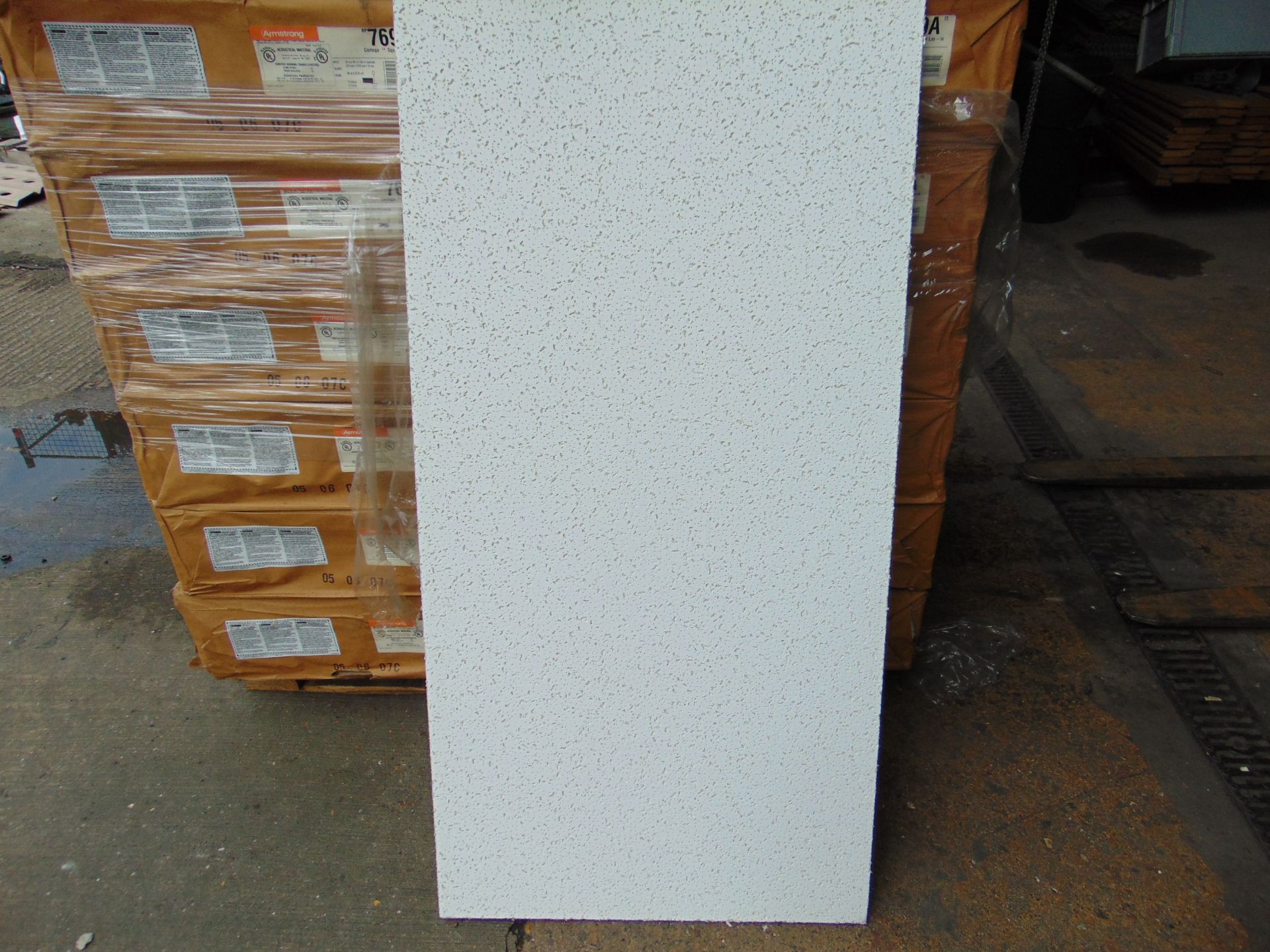 24in x 48in x 5/8 Acoustic Panels for Ceilings, Walls etc 192 Sheets (1536 SQ.Ft) - Image 2 of 5