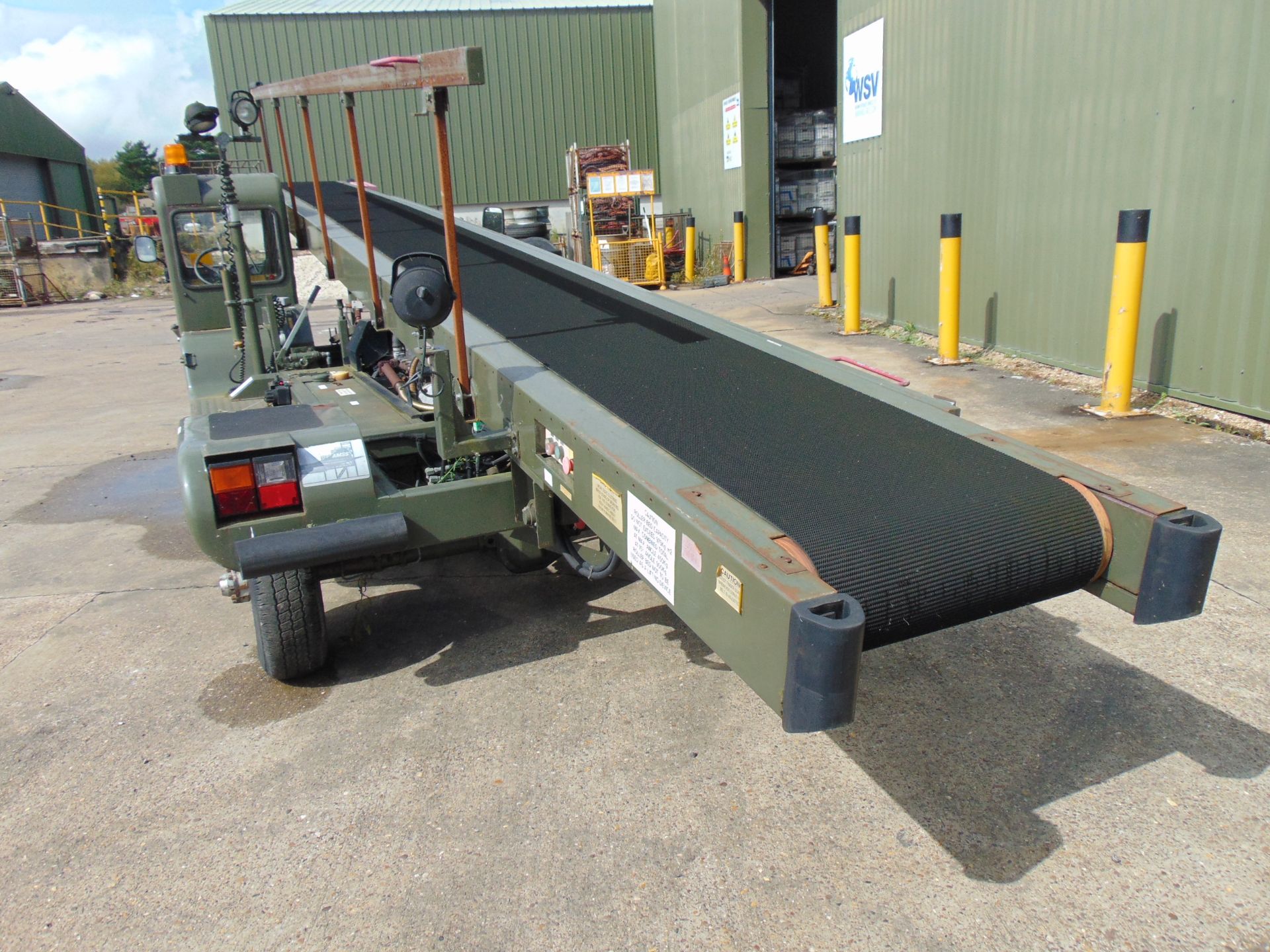 TC888 Self Propelled Aircraft Baggage Conveyor from RAF ONLY 1040 HOURS! - Image 14 of 19