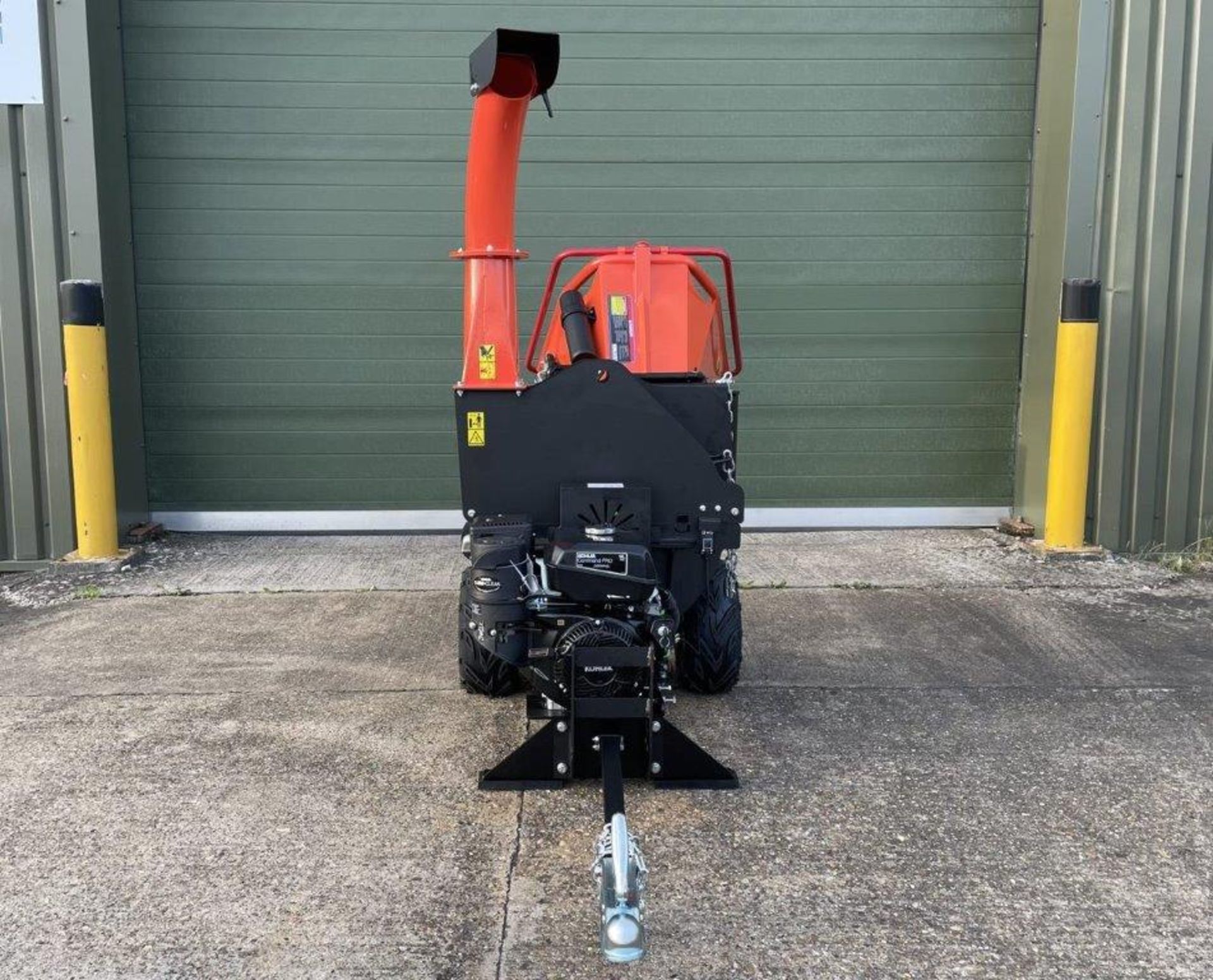 Brand New & Unused Armstrong DR-GS-15SF Electric start, Petrol Powered Hydraulic feed Wood Chipper - Bild 8 aus 23