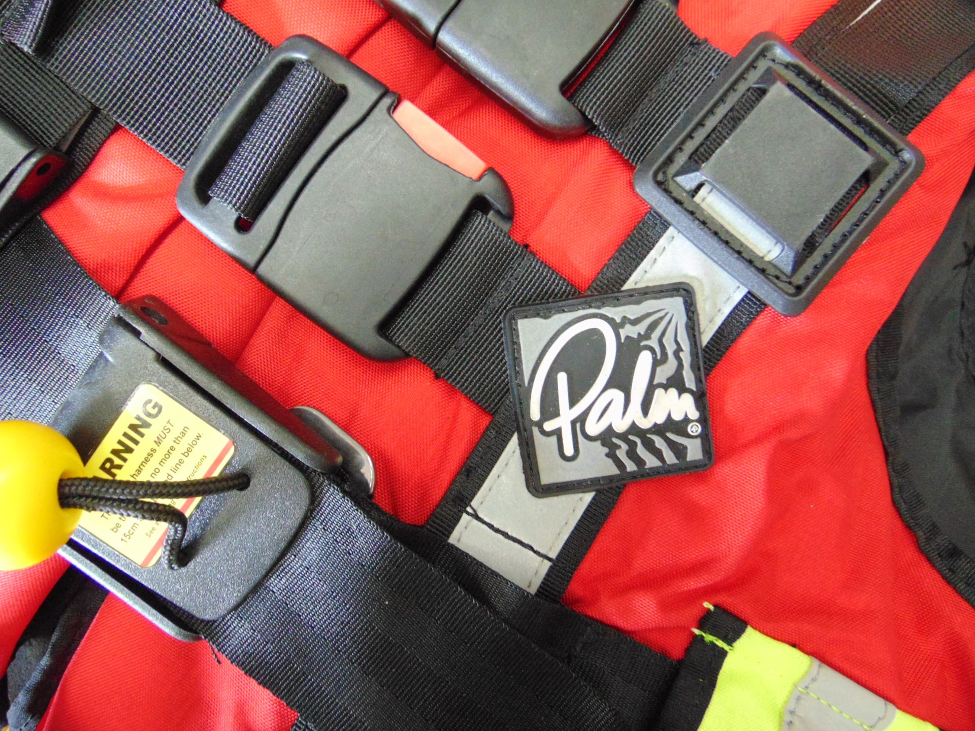 Palm Professional Rescue 800 Buoyancy Aid - PFD Personal Floatation Device Size L/XL - Image 2 of 4