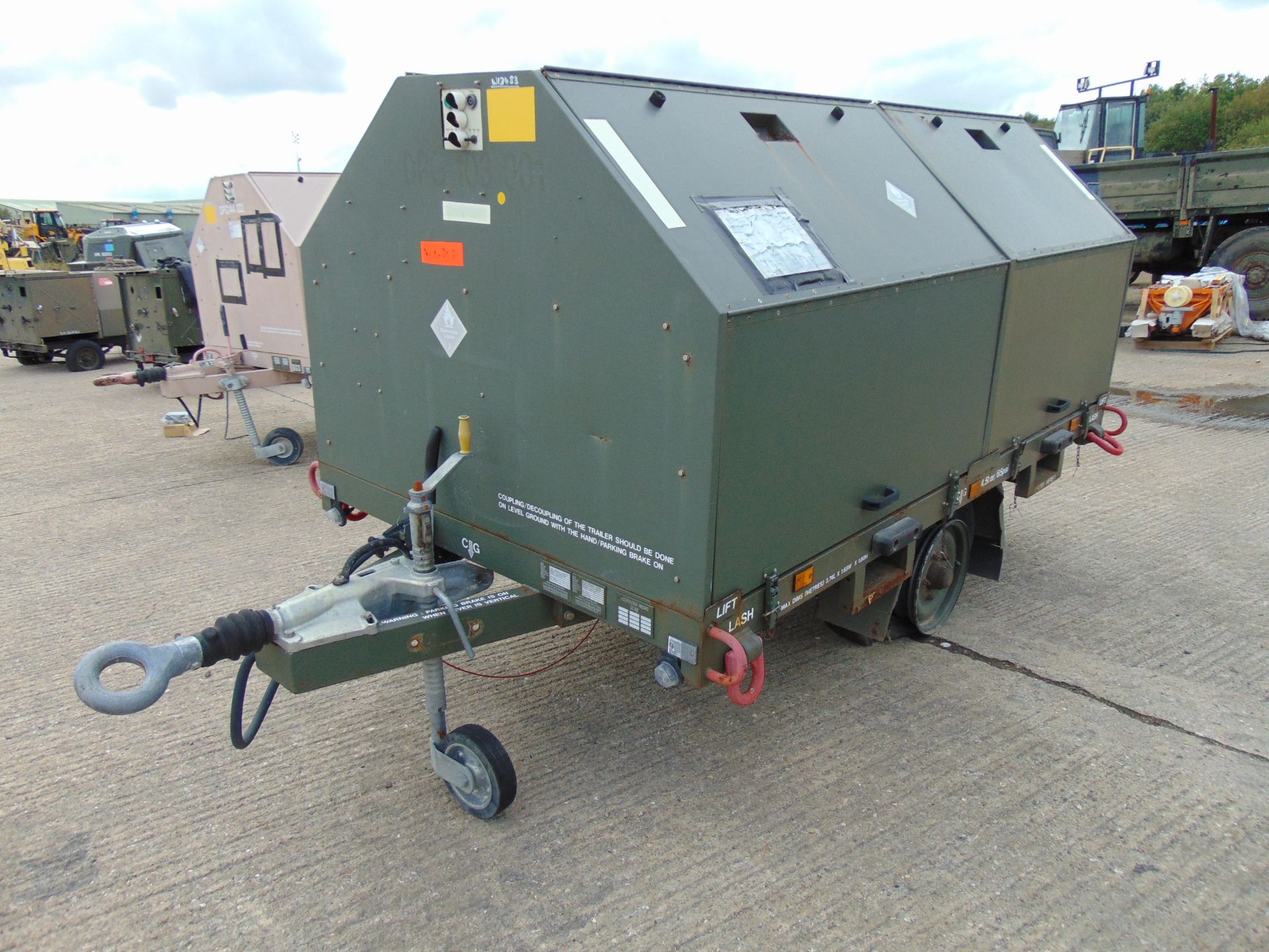 Moskit Single Axle Self Contained Airfield Lighting System c/w 2 x Onboard Generators - Image 3 of 21