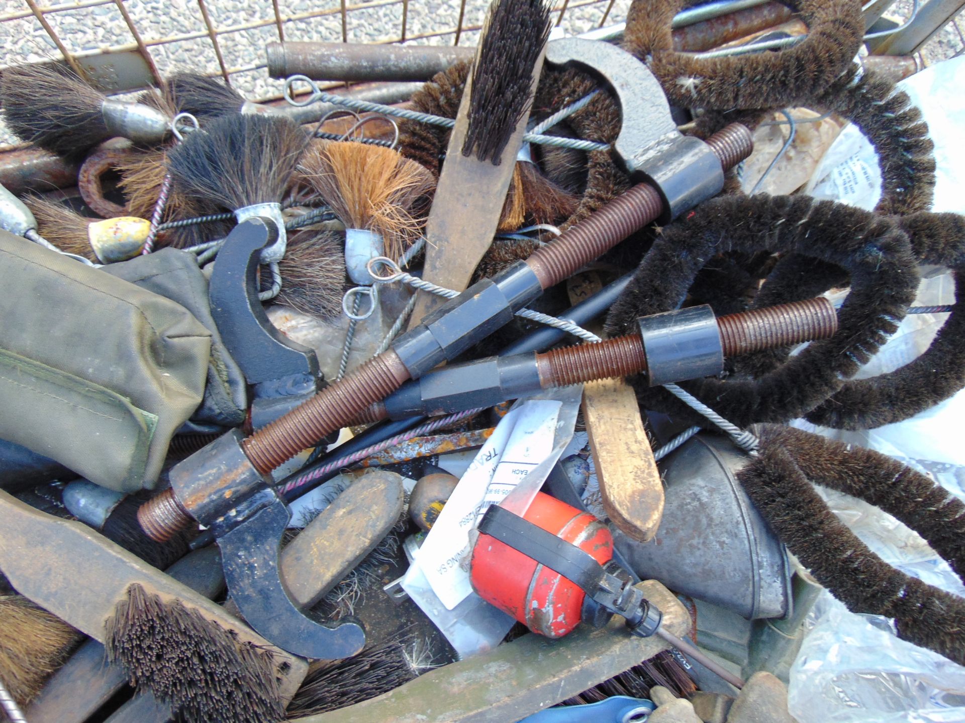 Tools, Track Clamps, Brushes etc - Image 3 of 5