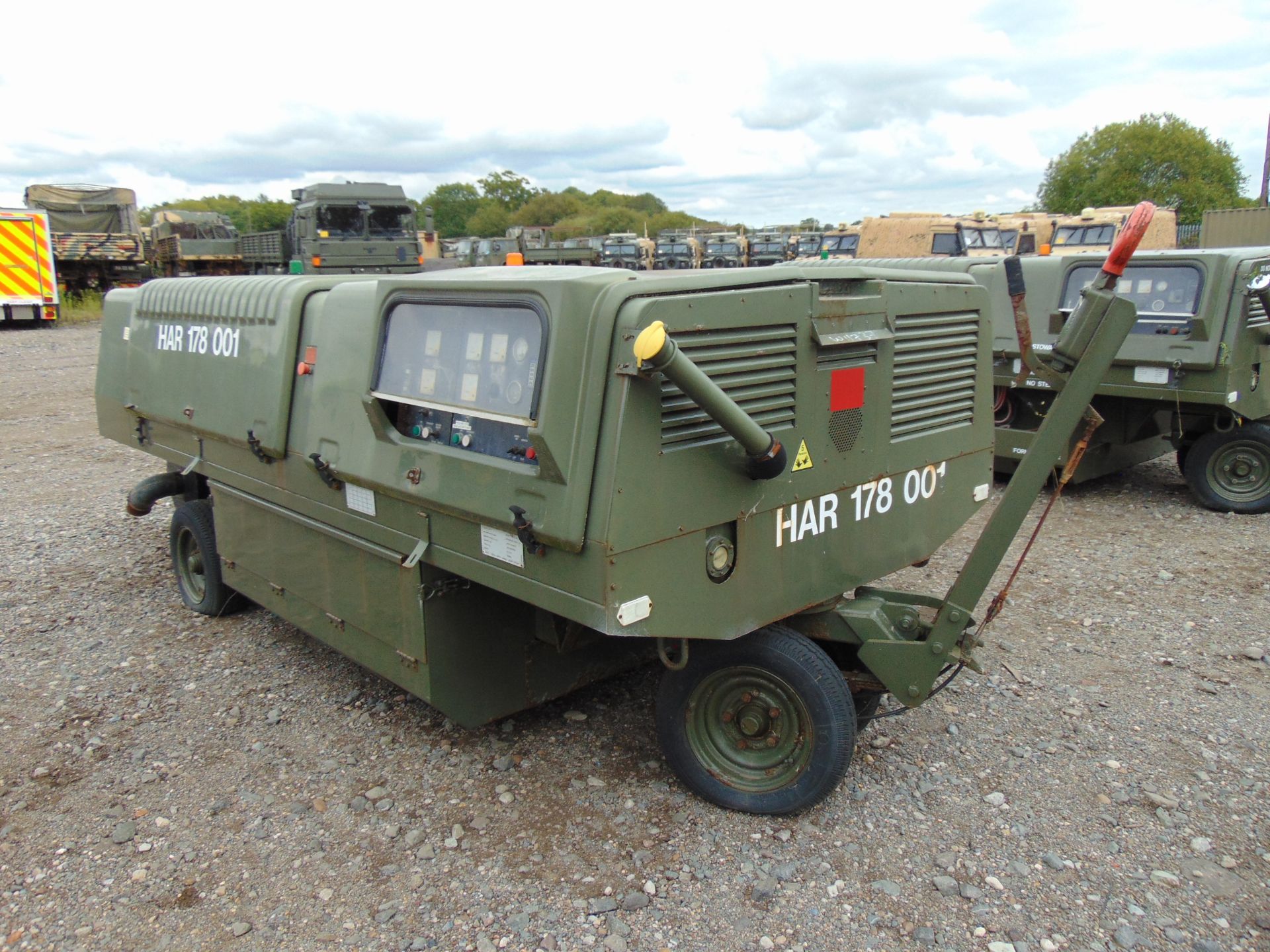 Houchin Twin Axle 60 KVA Aircraft Ground Power Unit c/w Cummins Engine