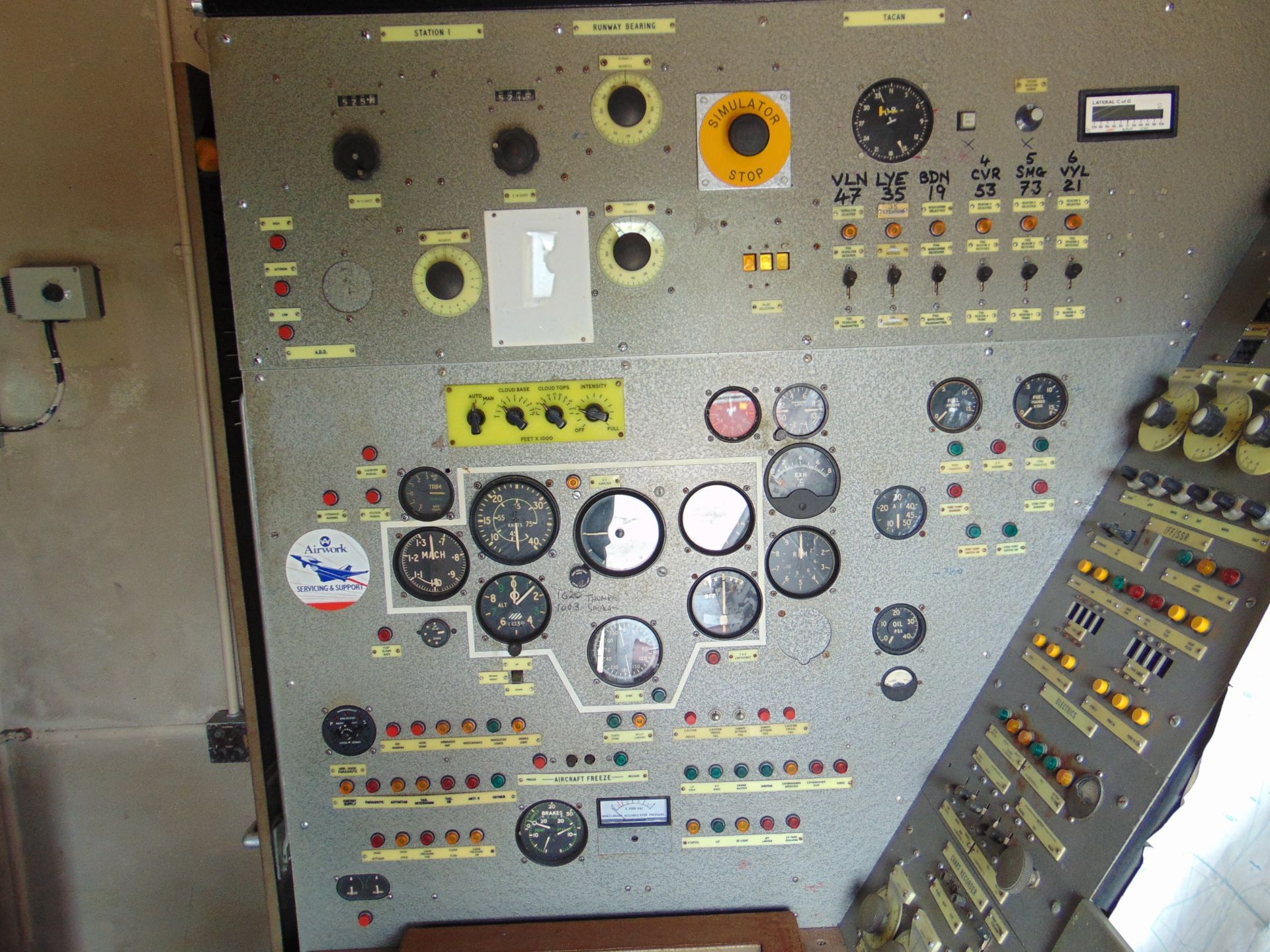 Very Rare Hunter Training Simulator from the RAF - Image 13 of 48
