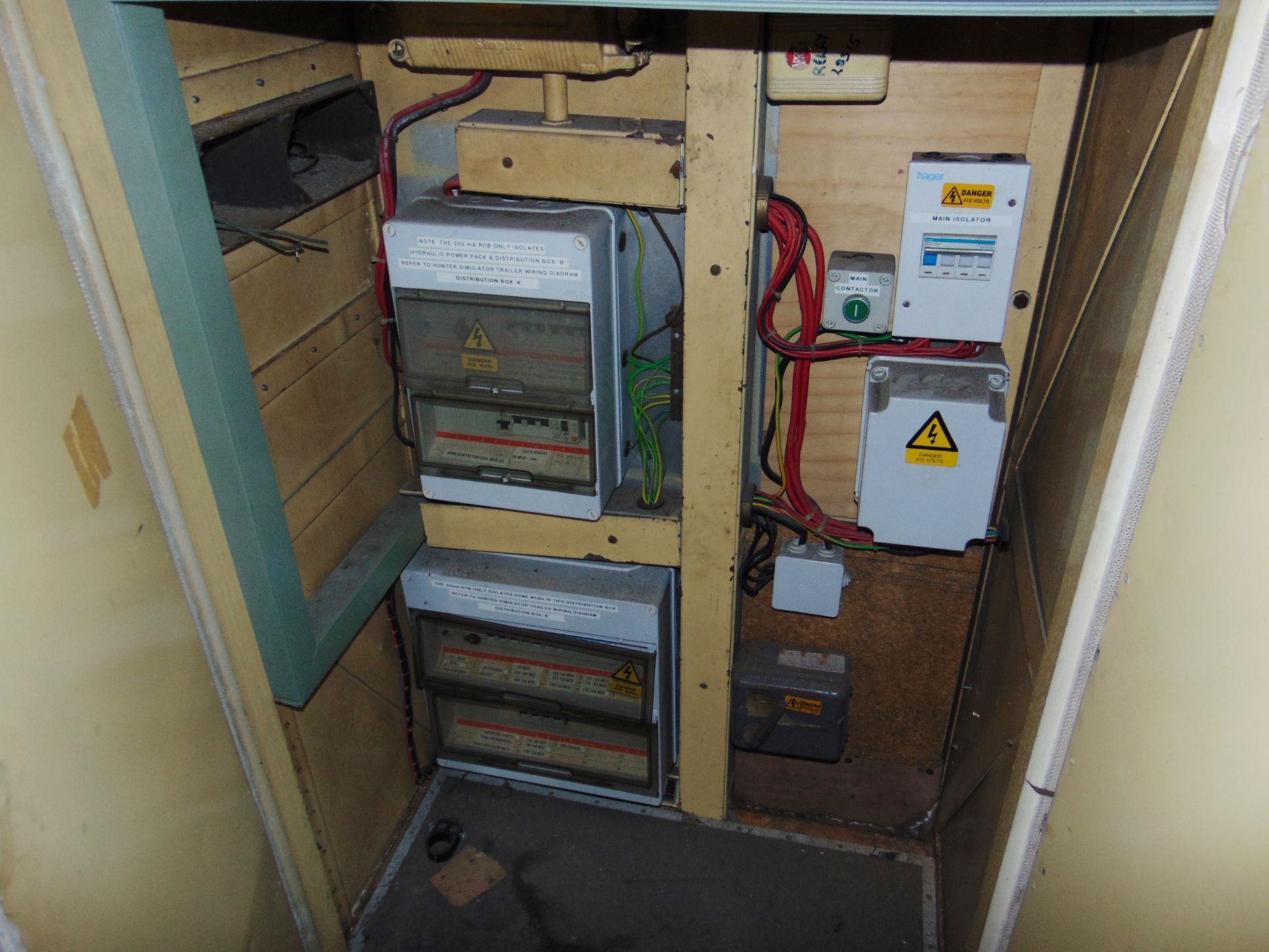 Very Rare Hunter Training Simulator from the RAF - Image 40 of 48