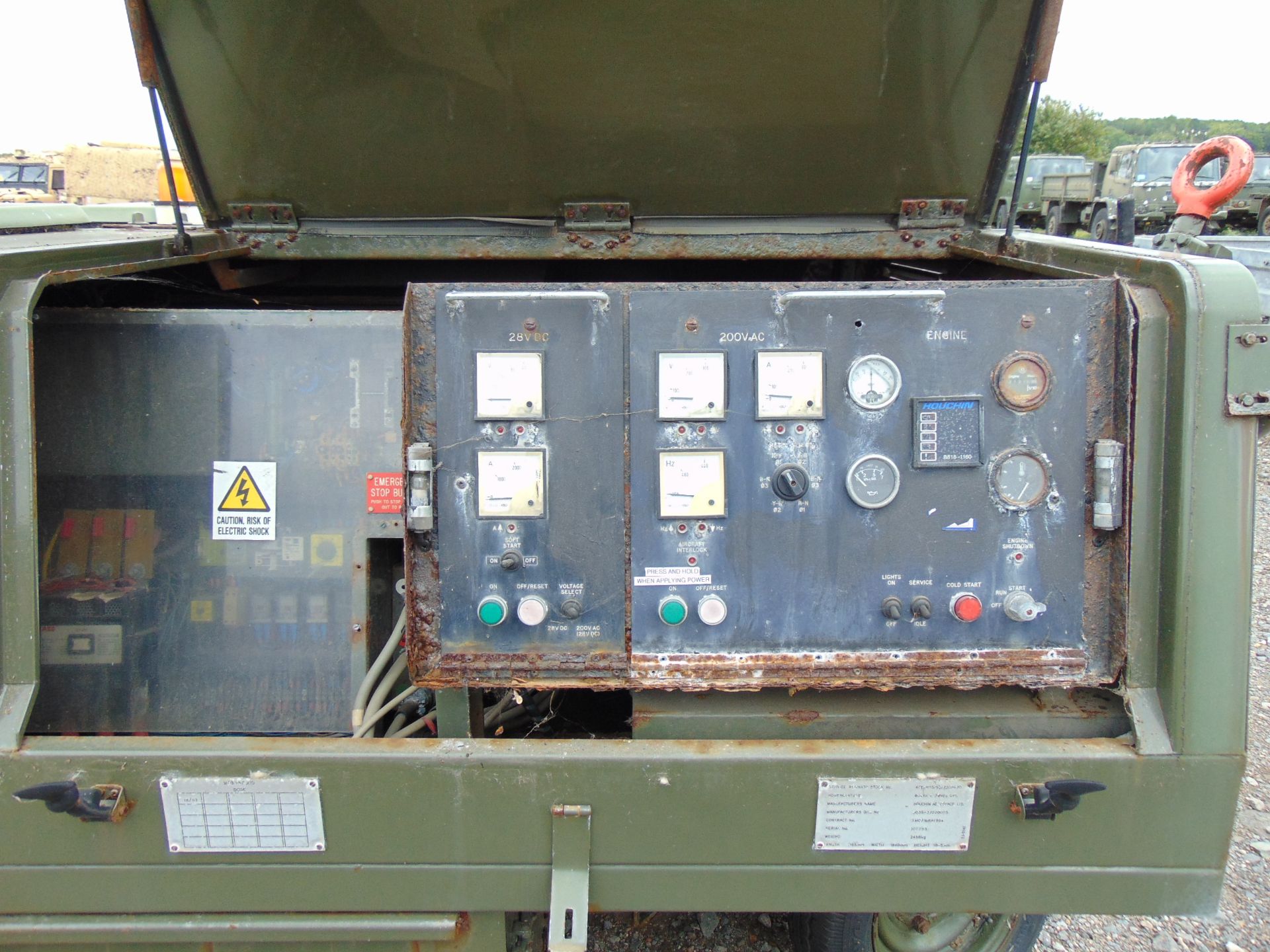 Houchin Twin Axle 60 KVA Aircraft Ground Power Unit c/w Cummins Engine - Image 8 of 13