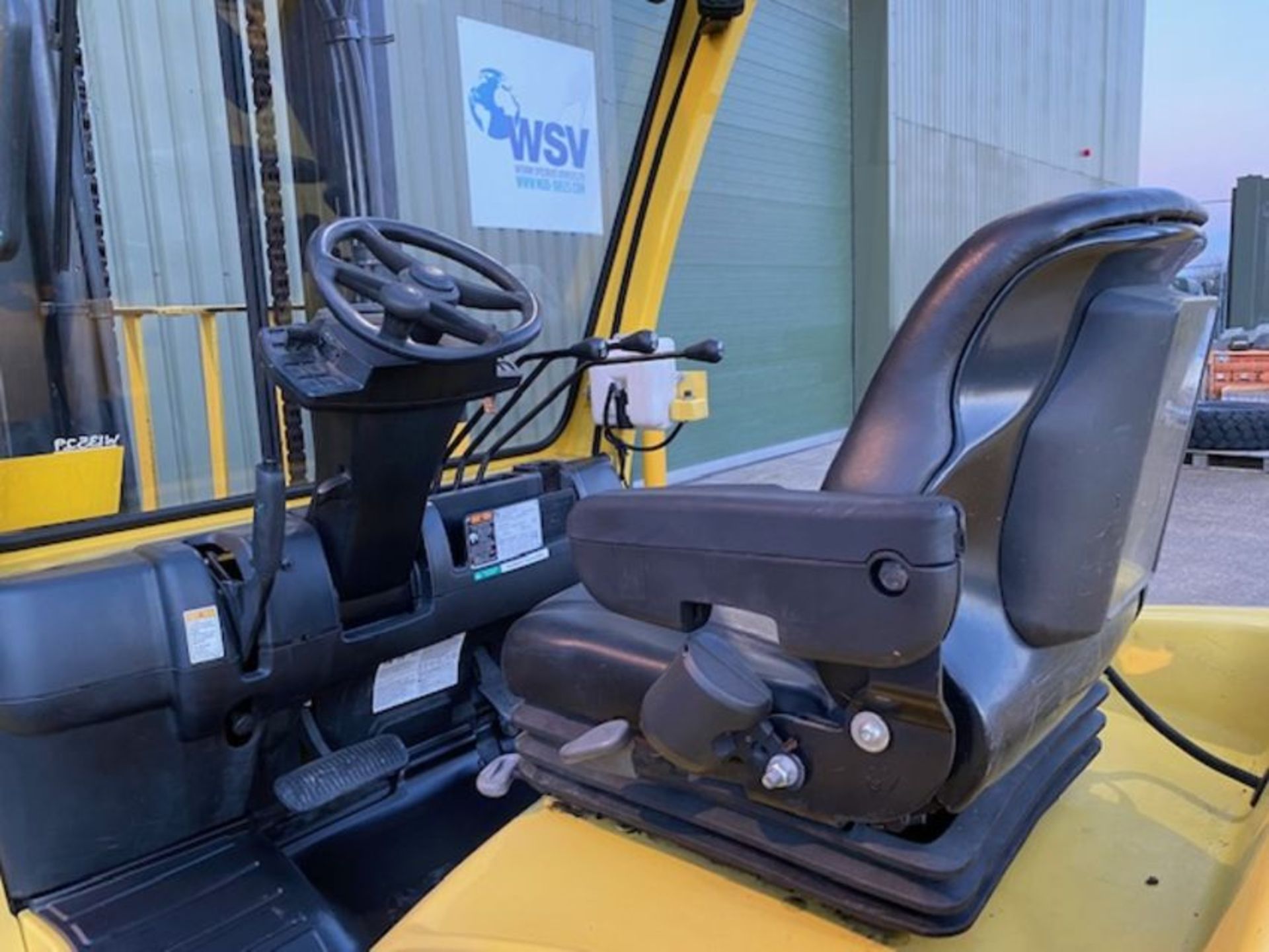 2015 Hyster H4.0 Fortens 4 ton Diesel Forklift ONLY 6,362 HOURS! - Image 18 of 26