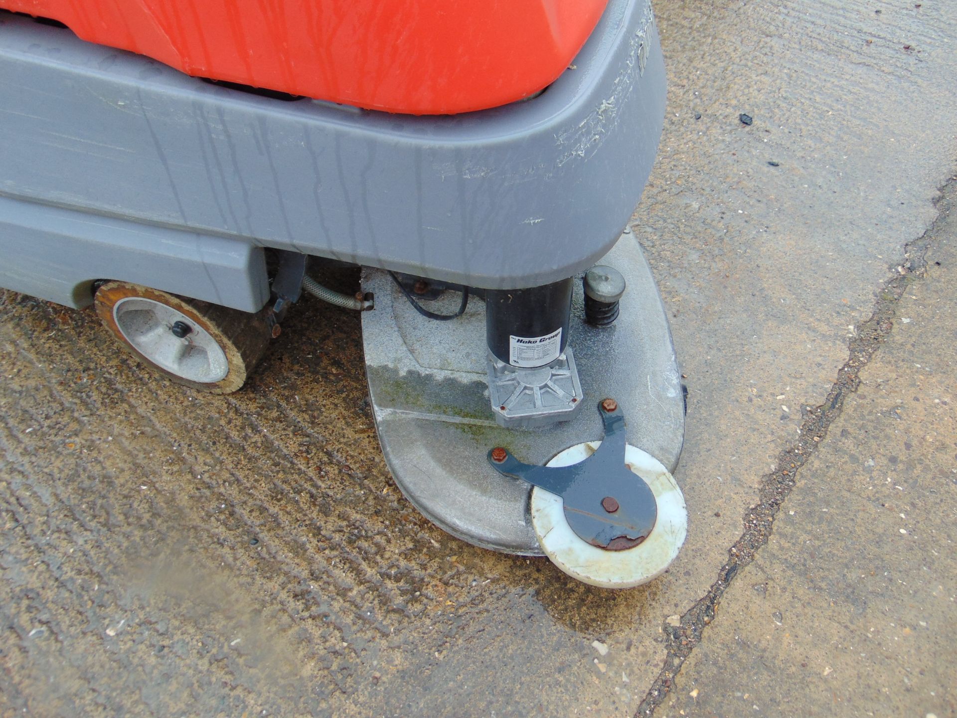 Hako Master B90 CL Sweeper Scrubber as Shown - Image 5 of 7