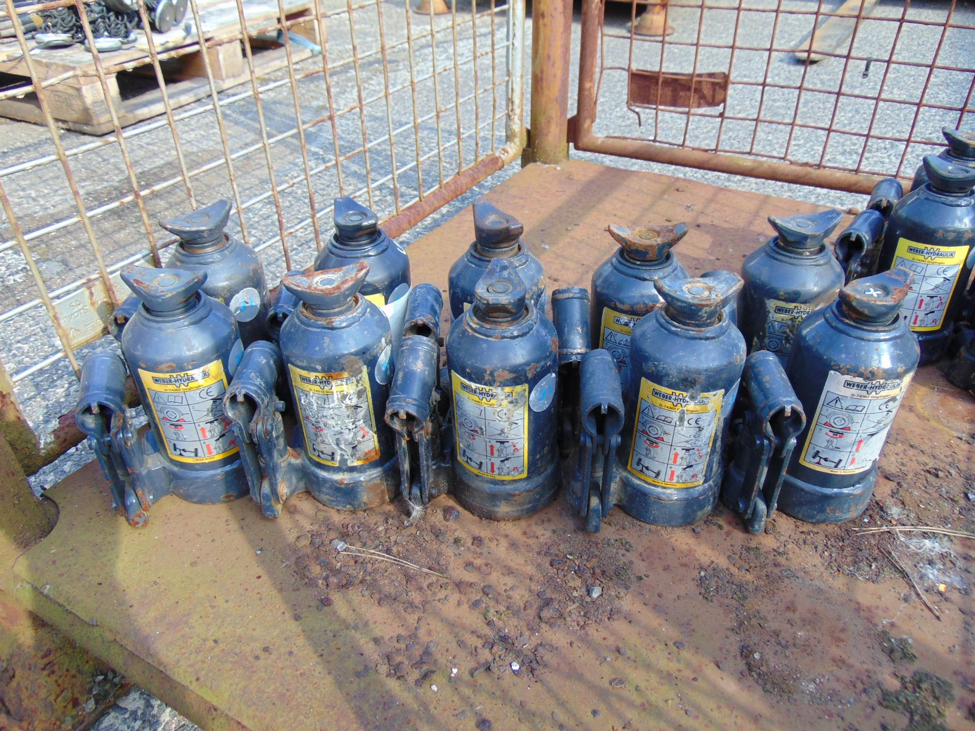 10 x Weber 3T Hydraulic Jacks