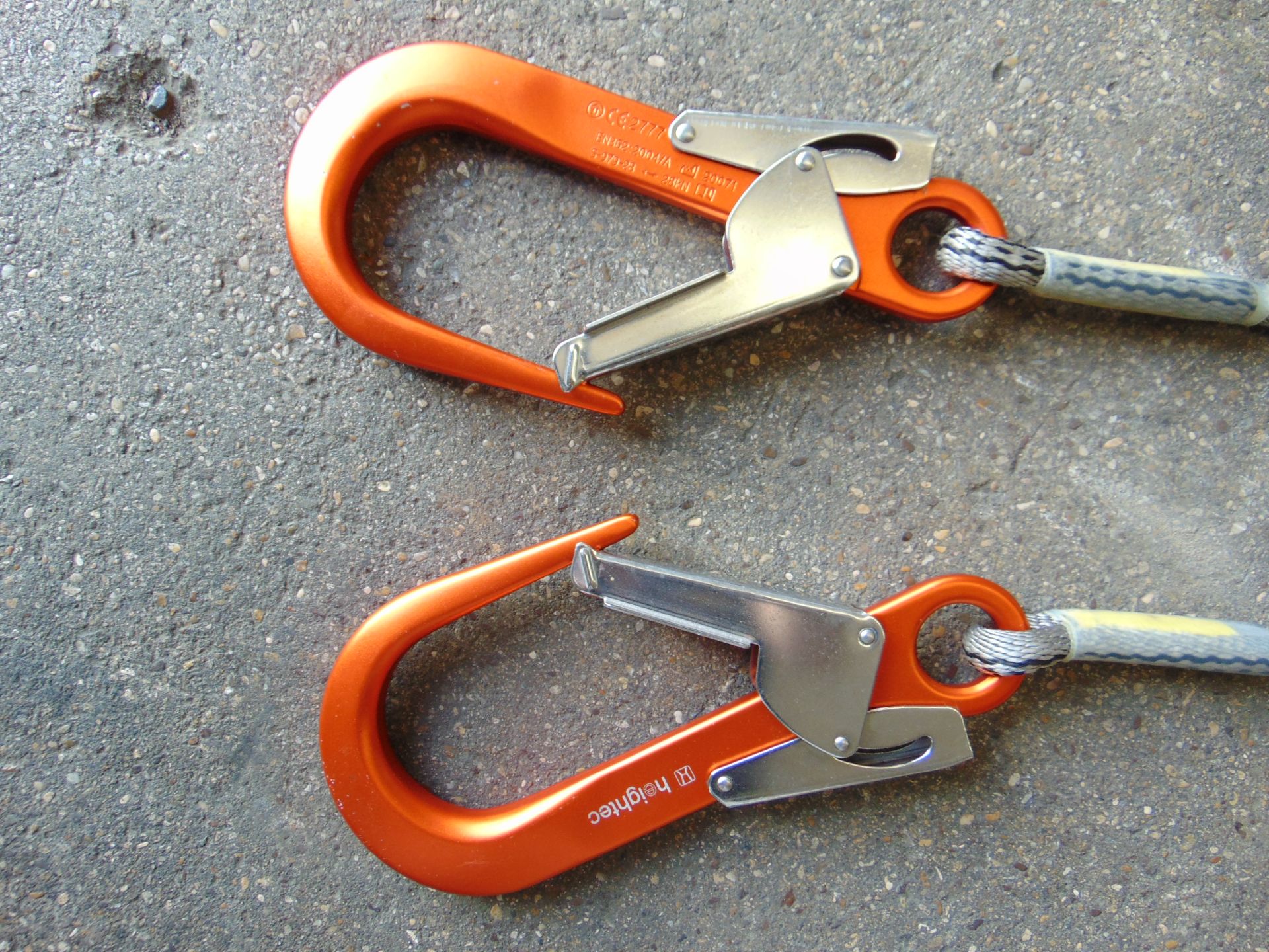 6 x Heightec Twin Lanyards c/w Oval Scaff Hooks - Image 5 of 7