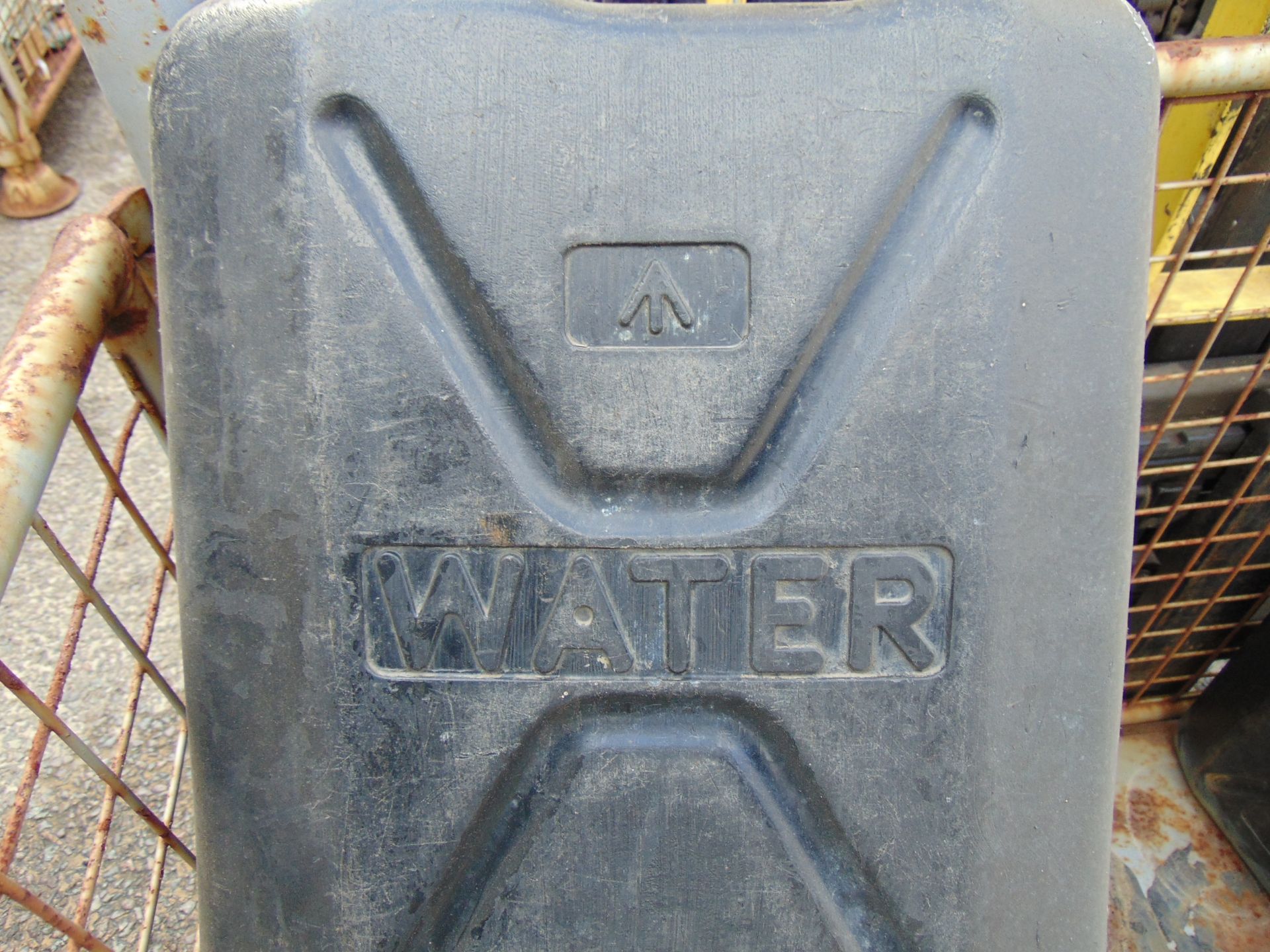 6 x Water 5 Gall Jerry Cans MoD Stock - Image 4 of 5