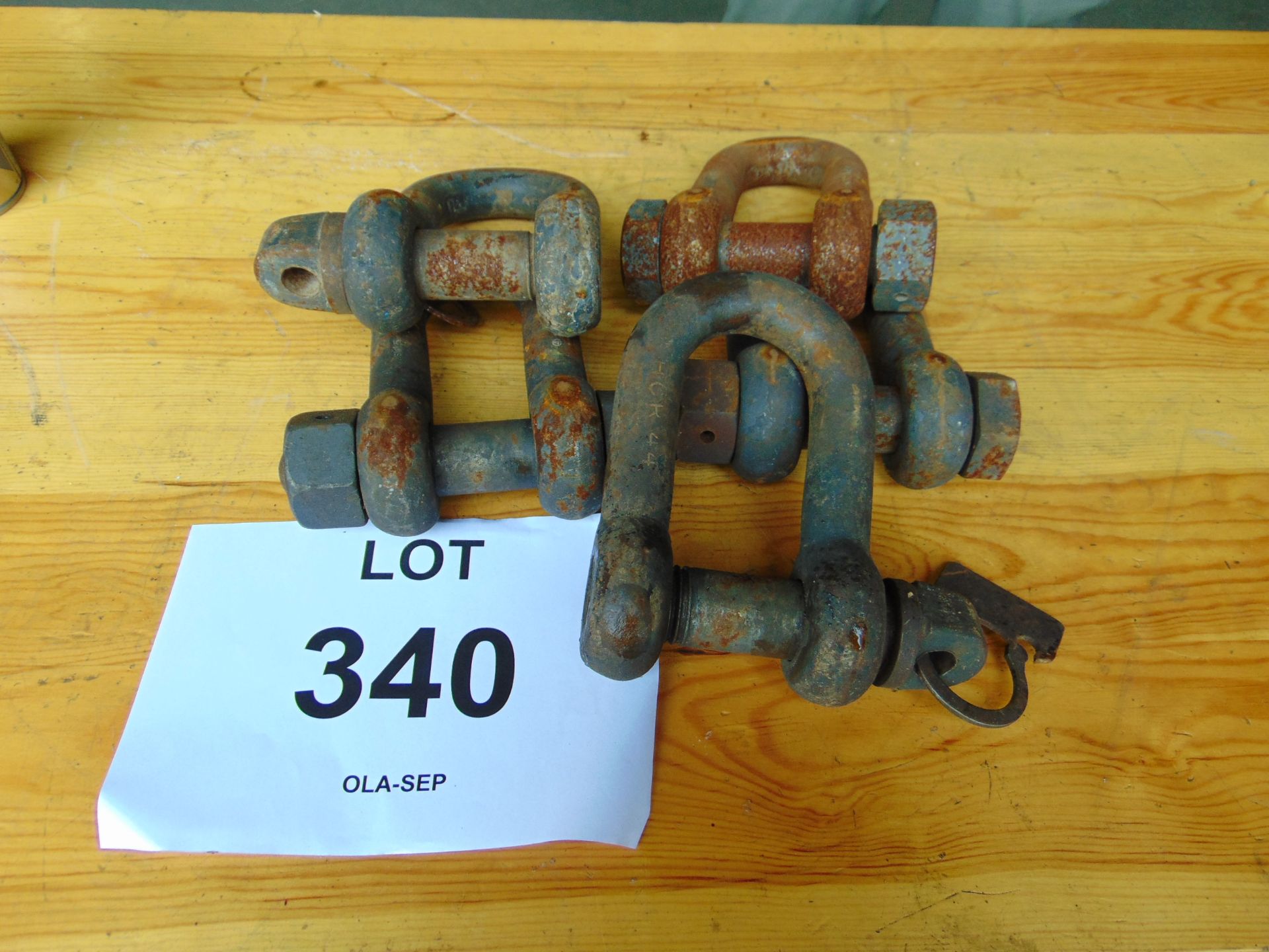 5 x 5 ton D Shackles from MoD - Image 3 of 3