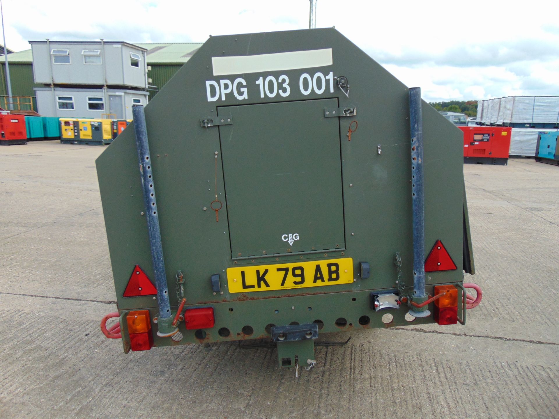 Moskit Single Axle Self Contained Airfield Lighting System c/w 2 x Onboard Generators - Image 5 of 21