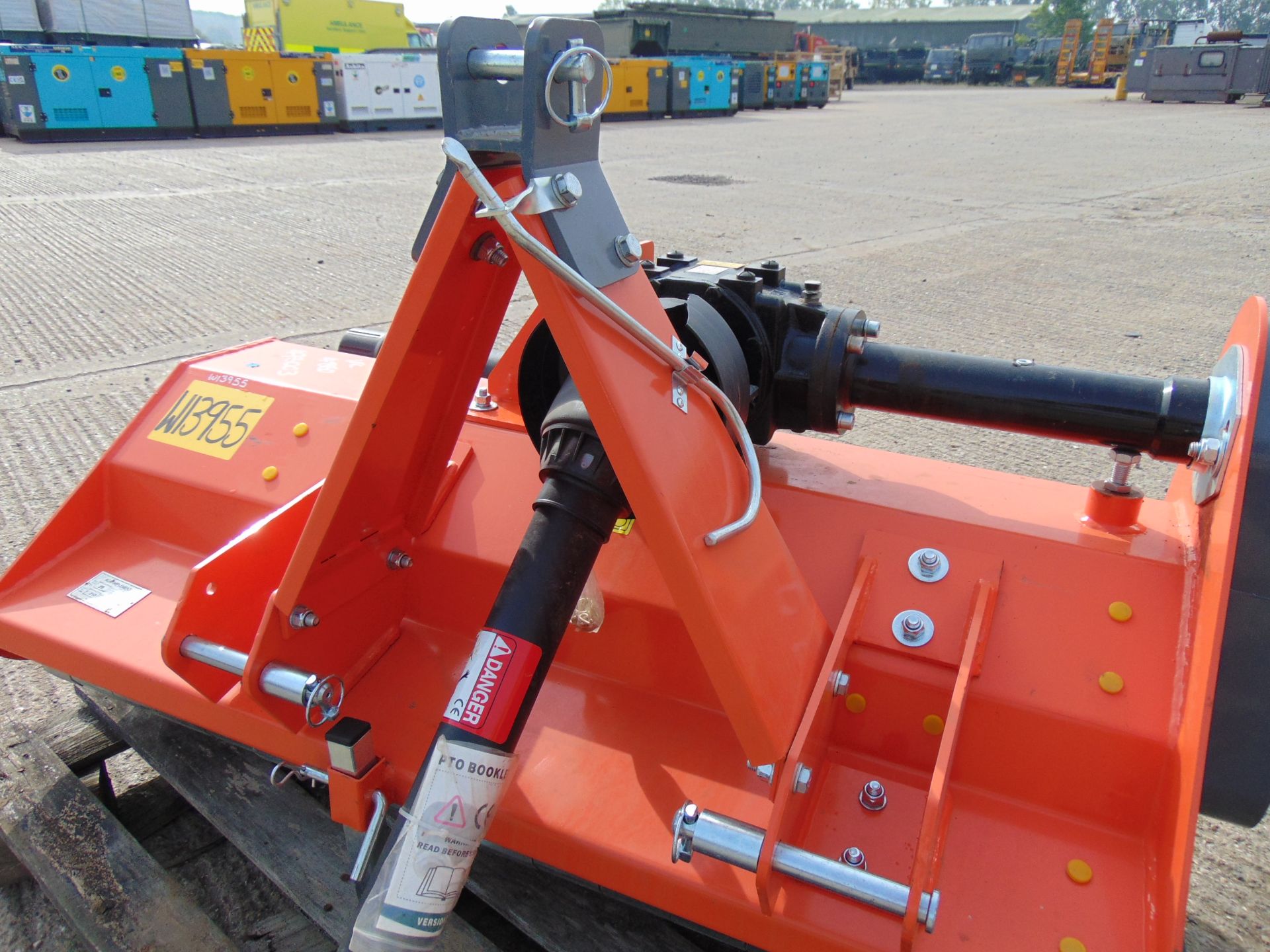 New Unissued Heavy Duty EF125 Flail Mower to suit compact tractors - Image 6 of 11