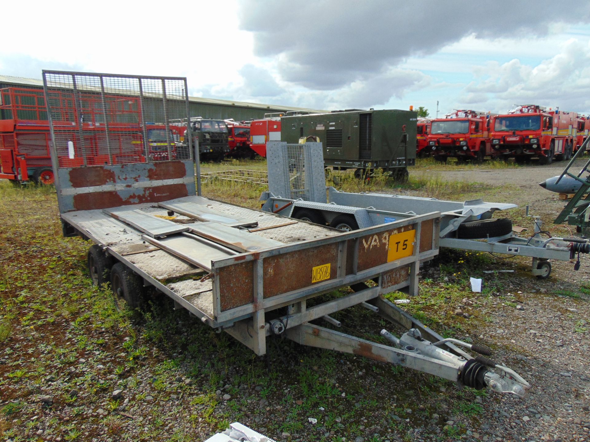 Ifor Williams 14 ft Twin Axle car/plant Trailer C/W Full Width Ramp and sides - Image 3 of 6