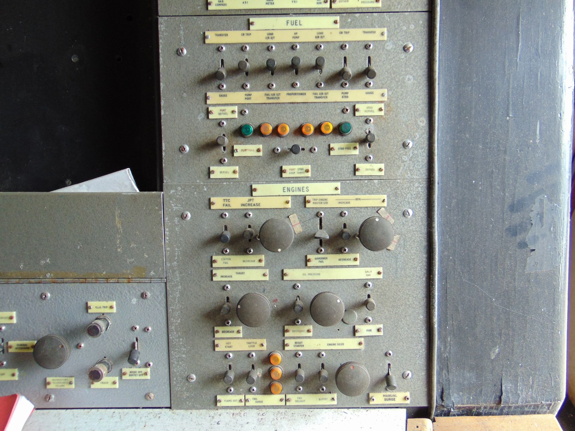 Very Rare Hunter Training Simulator from the RAF - Image 27 of 48