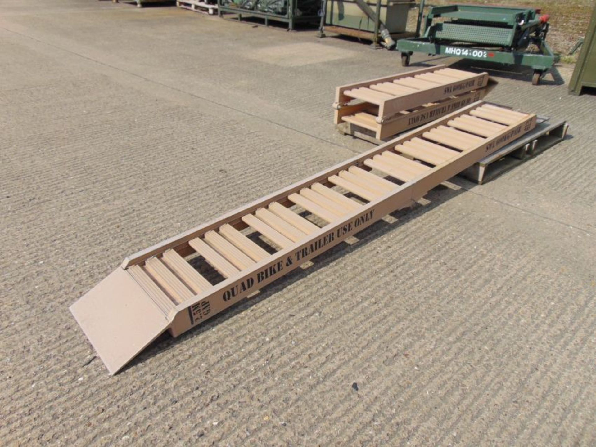 Pair of Heavy Duty Aluminium Folding Quad Bike Ramps, 3.1m long, SWL Per Ramp 600kg - Image 4 of 7