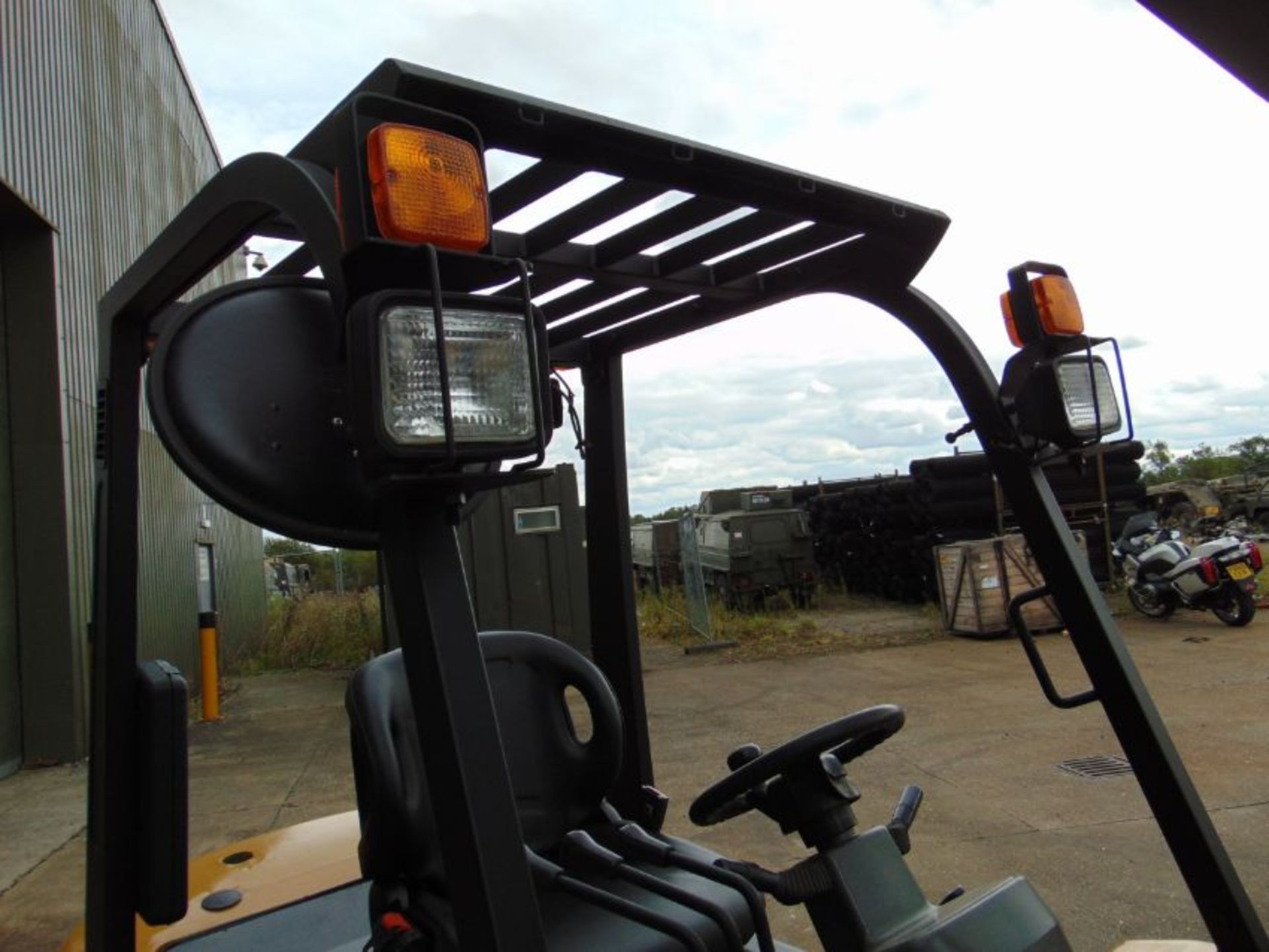 Maximal M25 2500Kg Diesel Fork Lift Truck - Image 16 of 22