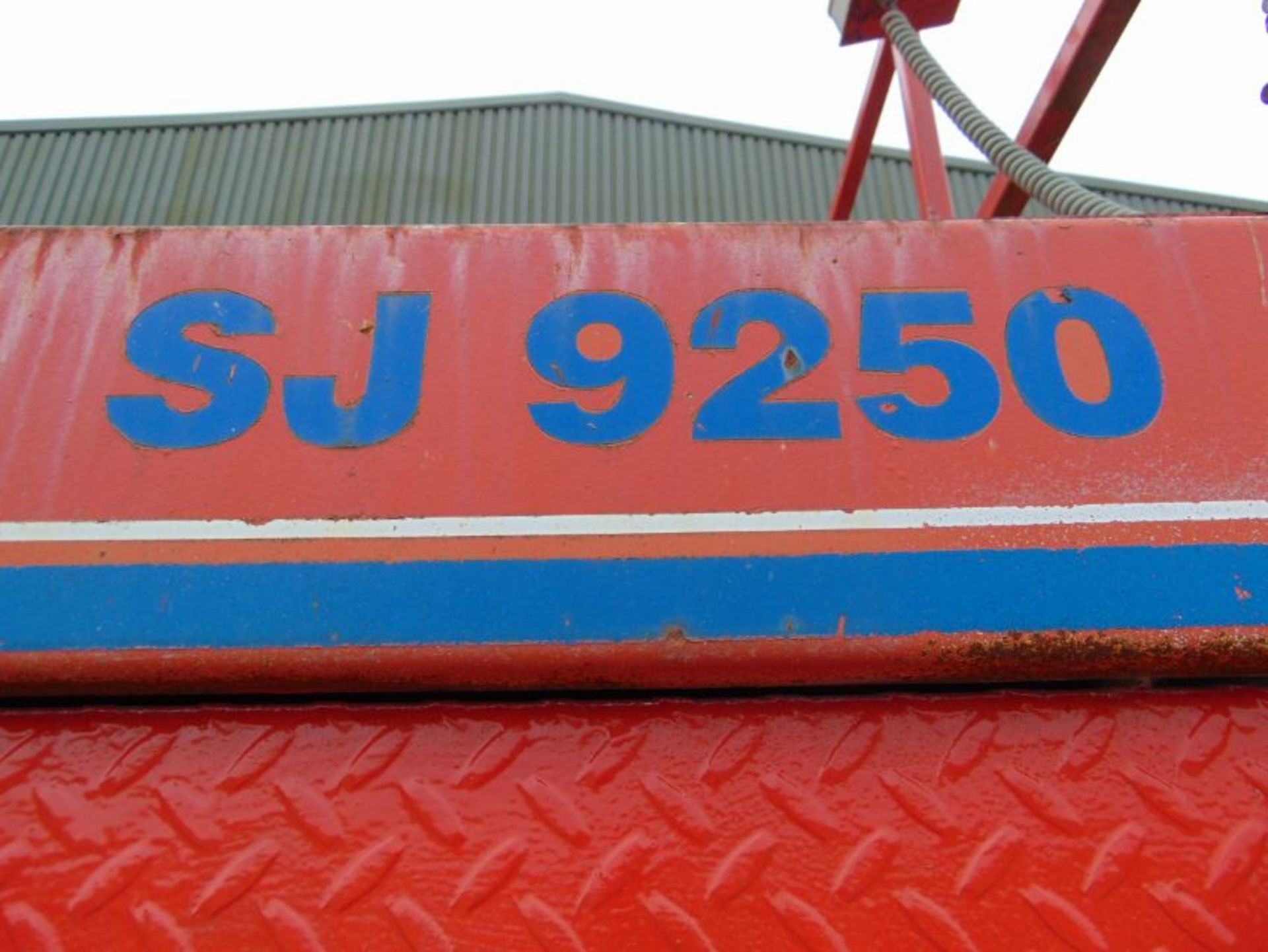 SkyJack SJ9250 Diesel Scissor Lift ONLY 1,184 HOURS - Image 28 of 29