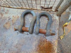 2x HD 11ton D Shackles