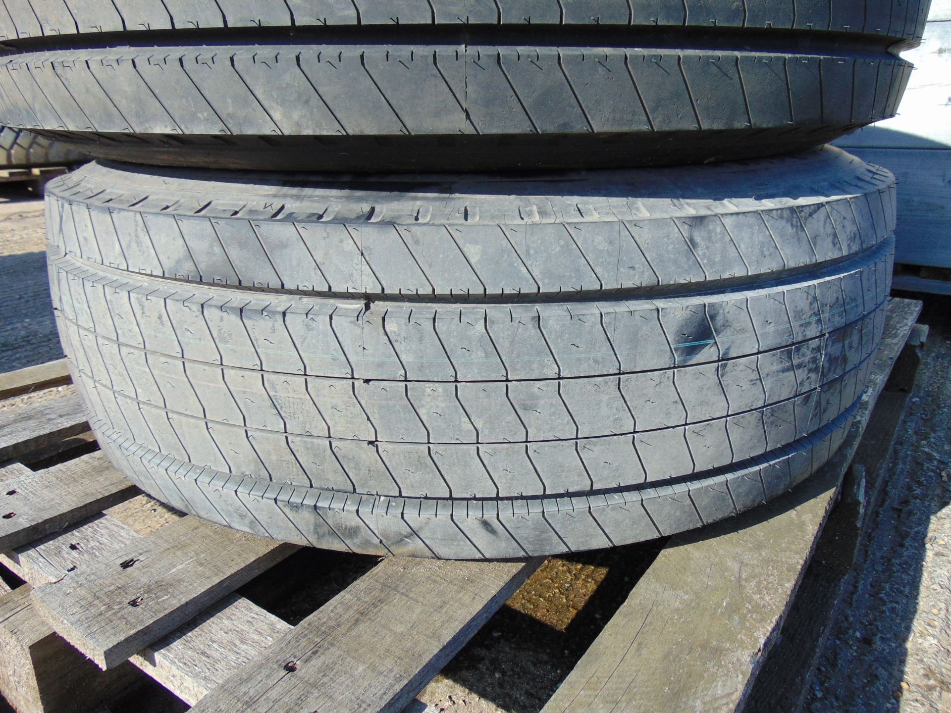 2 x Goodyear Marathon LHT 285/70 R19.5 Tyres - Image 3 of 7