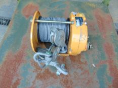 Unissued MAXPULL GM20 2000KGS c/w 3x Snatch Blocks and Shackles From UK MoD