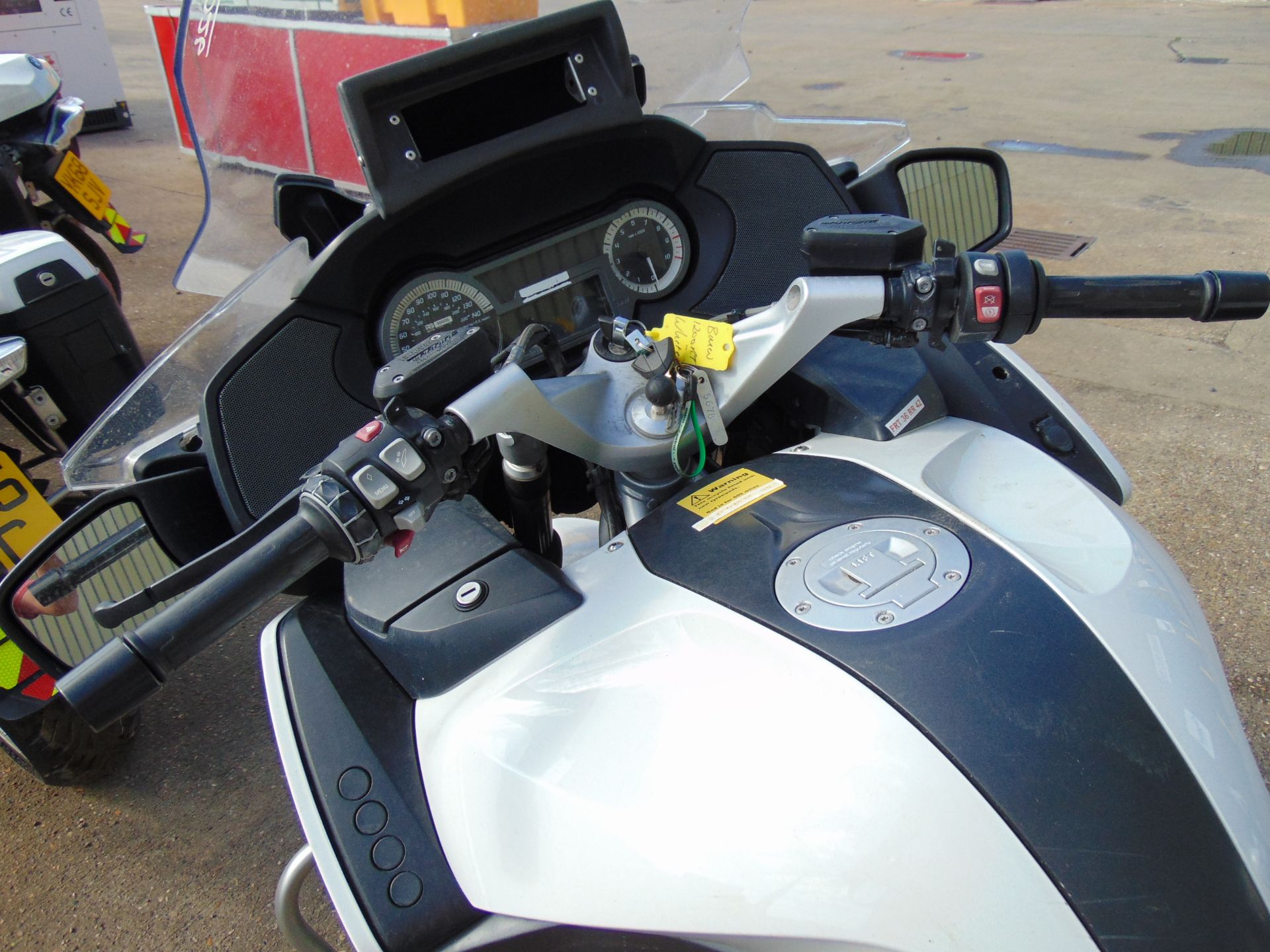 UK Police 2015 BMW R1200RT Motorbike - Image 11 of 19