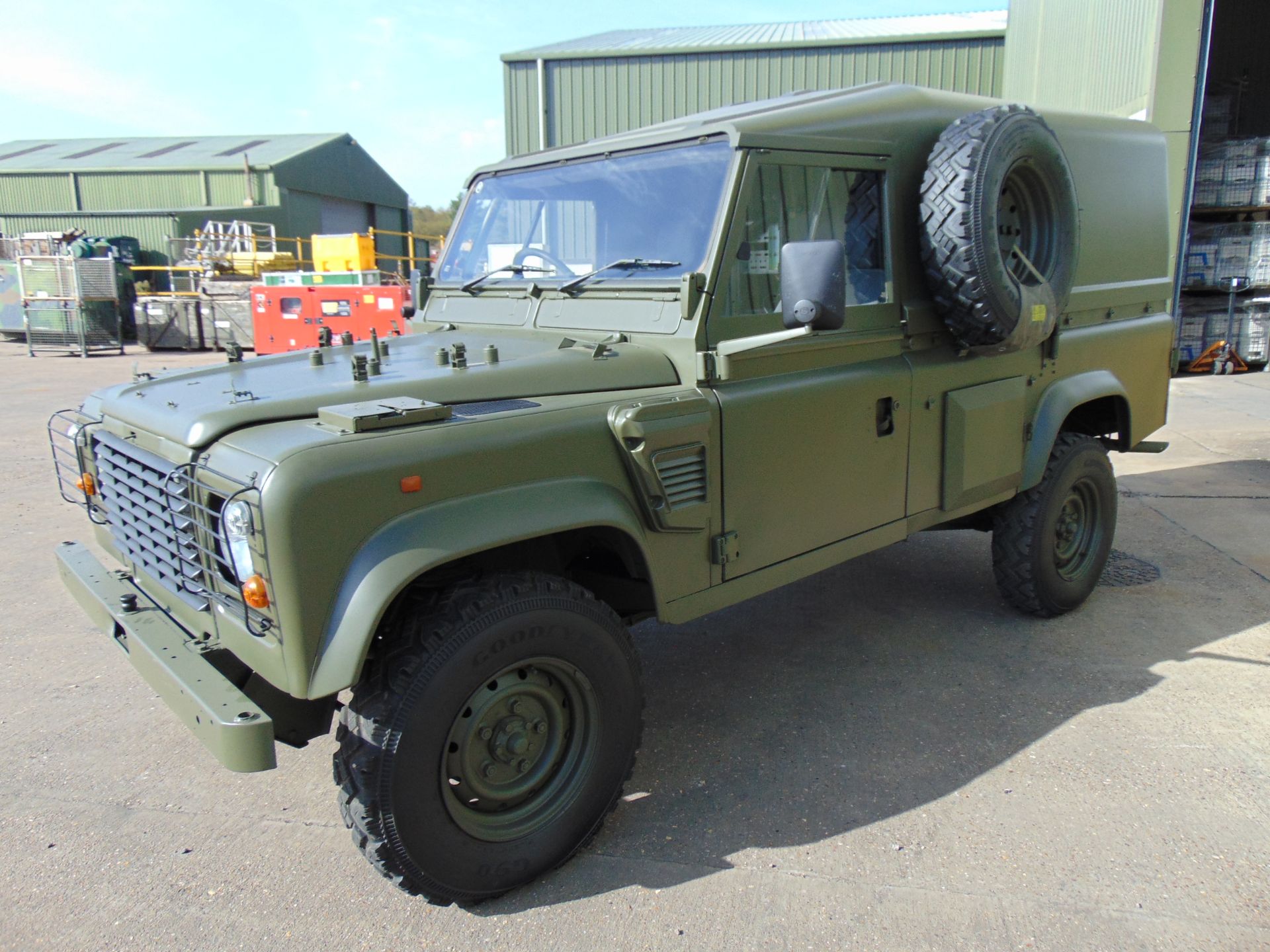 Land Rover Defender 110 Wolf 300TDi FFR hardtop RHD, TUM Remus upgrade - Image 5 of 32