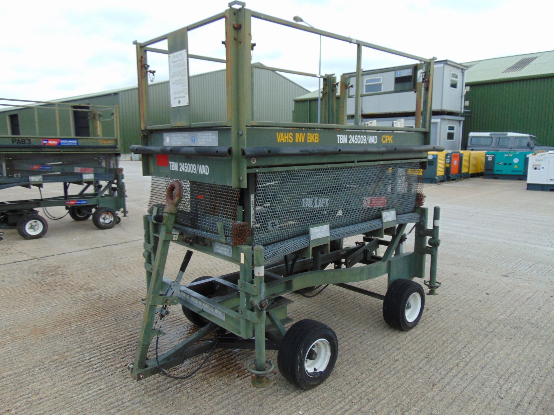 UK Lift Aircraft Hydraulic Access Platform