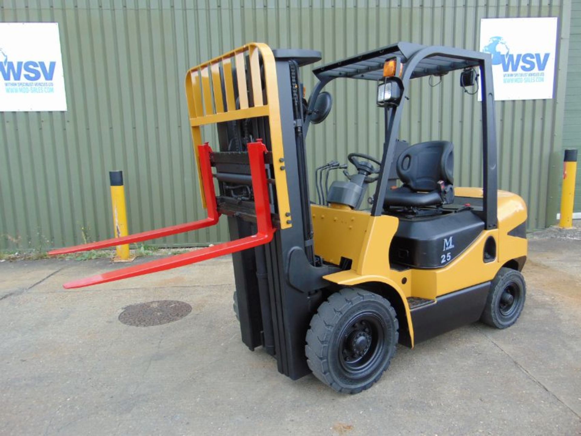 Maximal M25 2500Kg Diesel Fork Lift Truck - Image 10 of 22