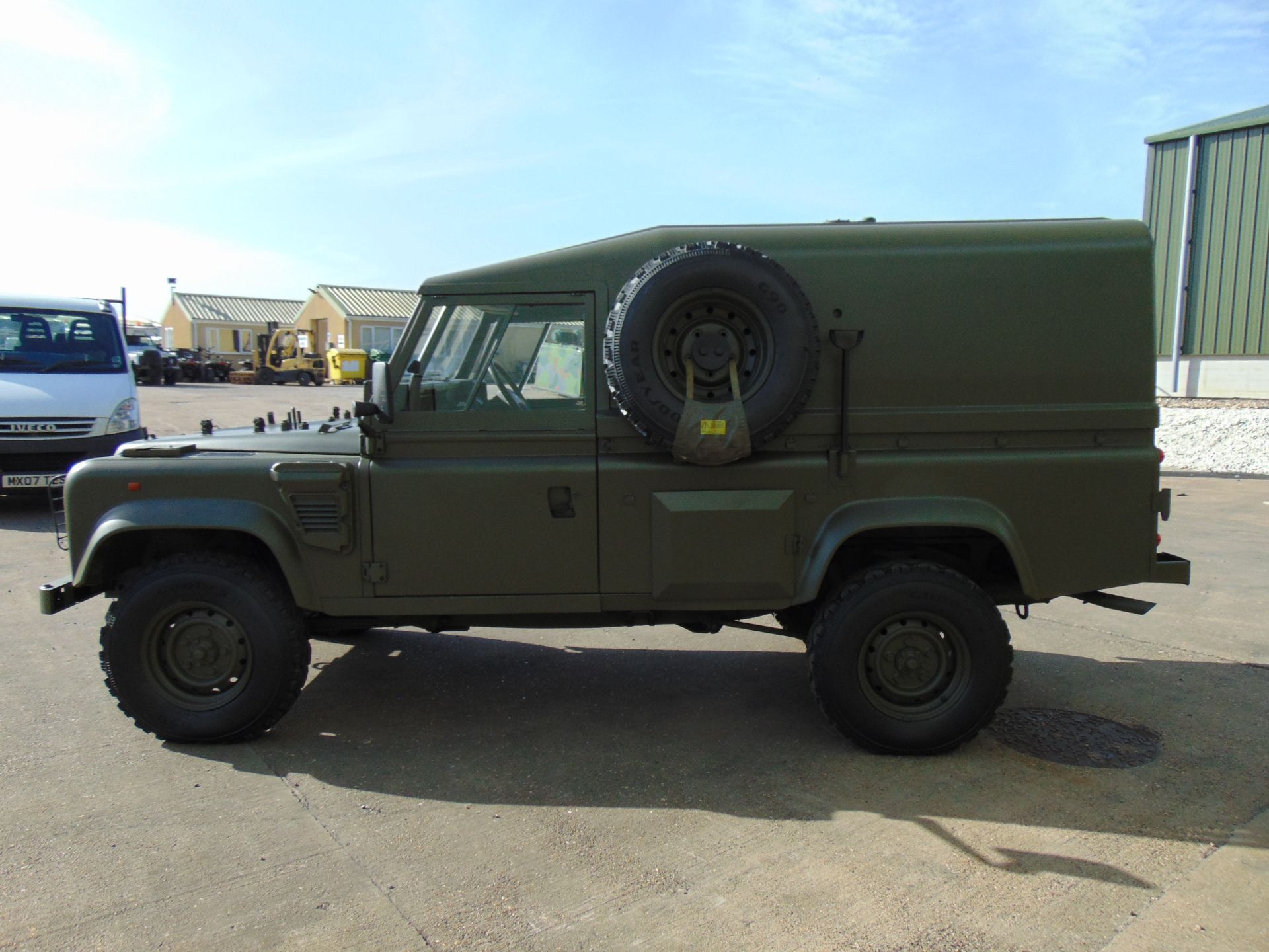 Land Rover Defender 110 Wolf 300TDi FFR hardtop RHD, TUM Remus upgrade - Image 6 of 32