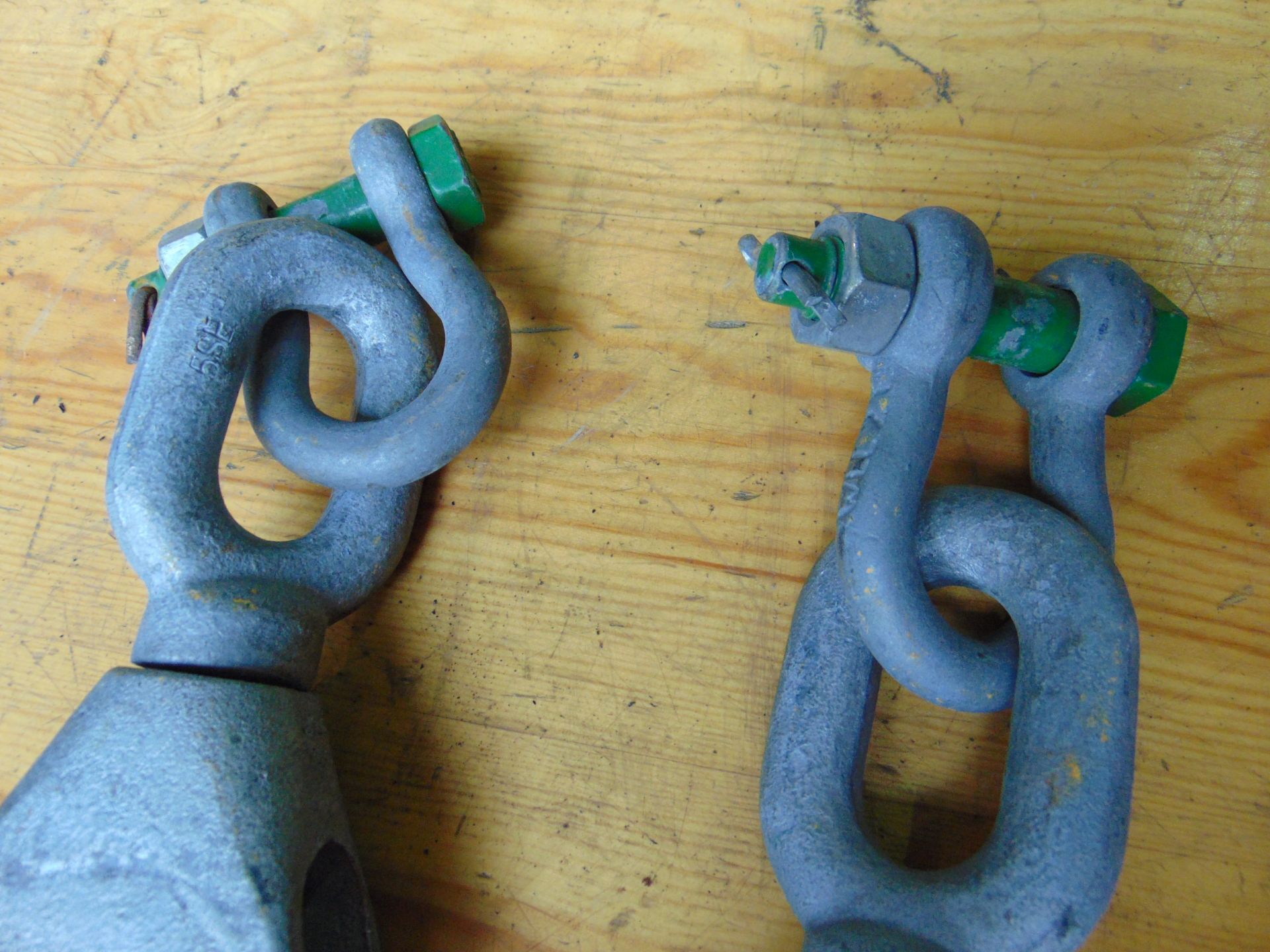 2x Land Rover KBG 5 inch Winching Snatch Blocks and Shackles - Image 3 of 4