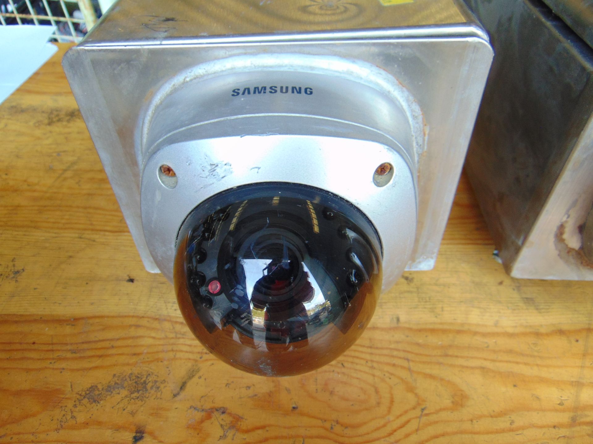 2 x Samsung 360 DEG Dome Type Security Cameras - Image 2 of 5